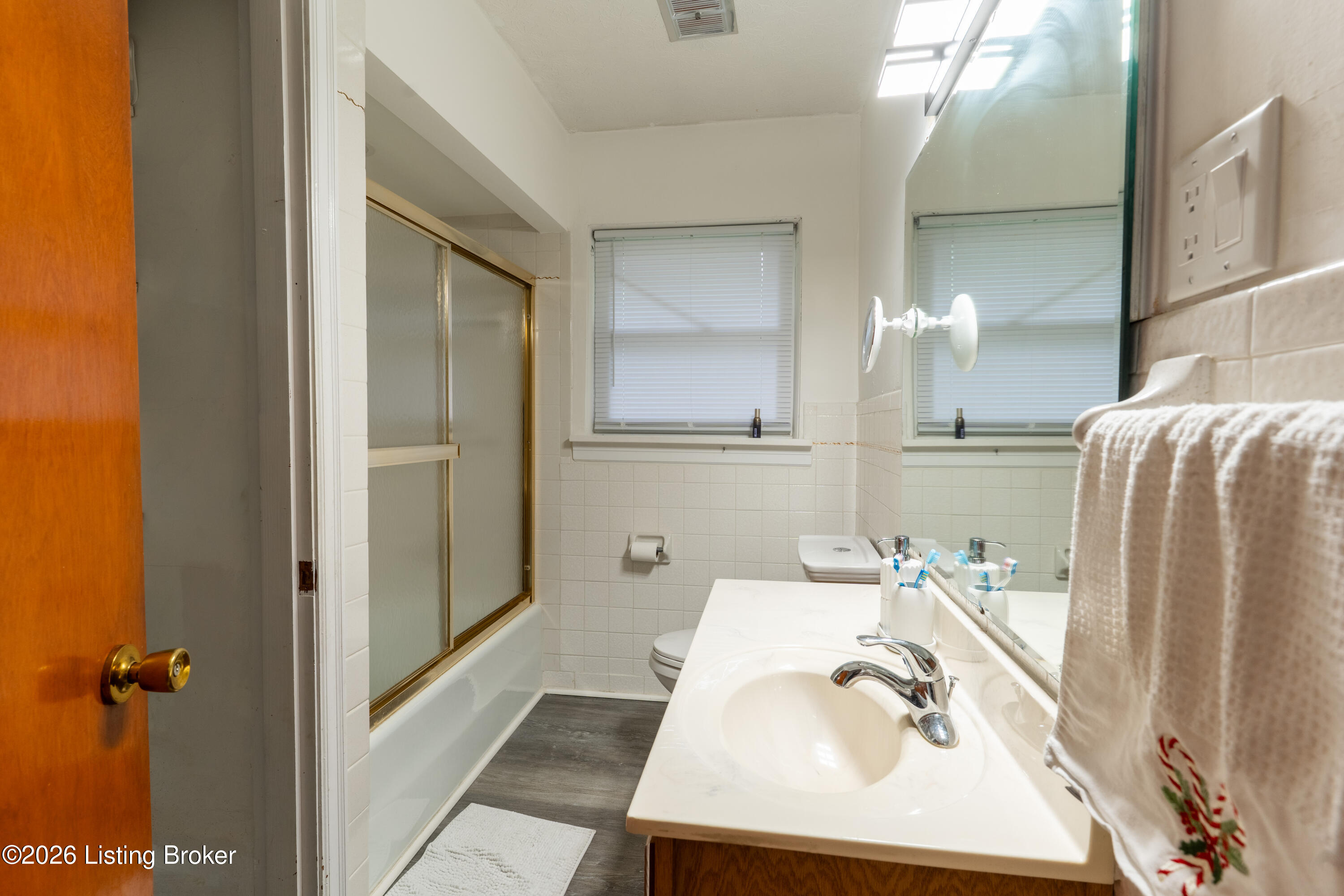 2204 Garrs Ln Property Photo 20