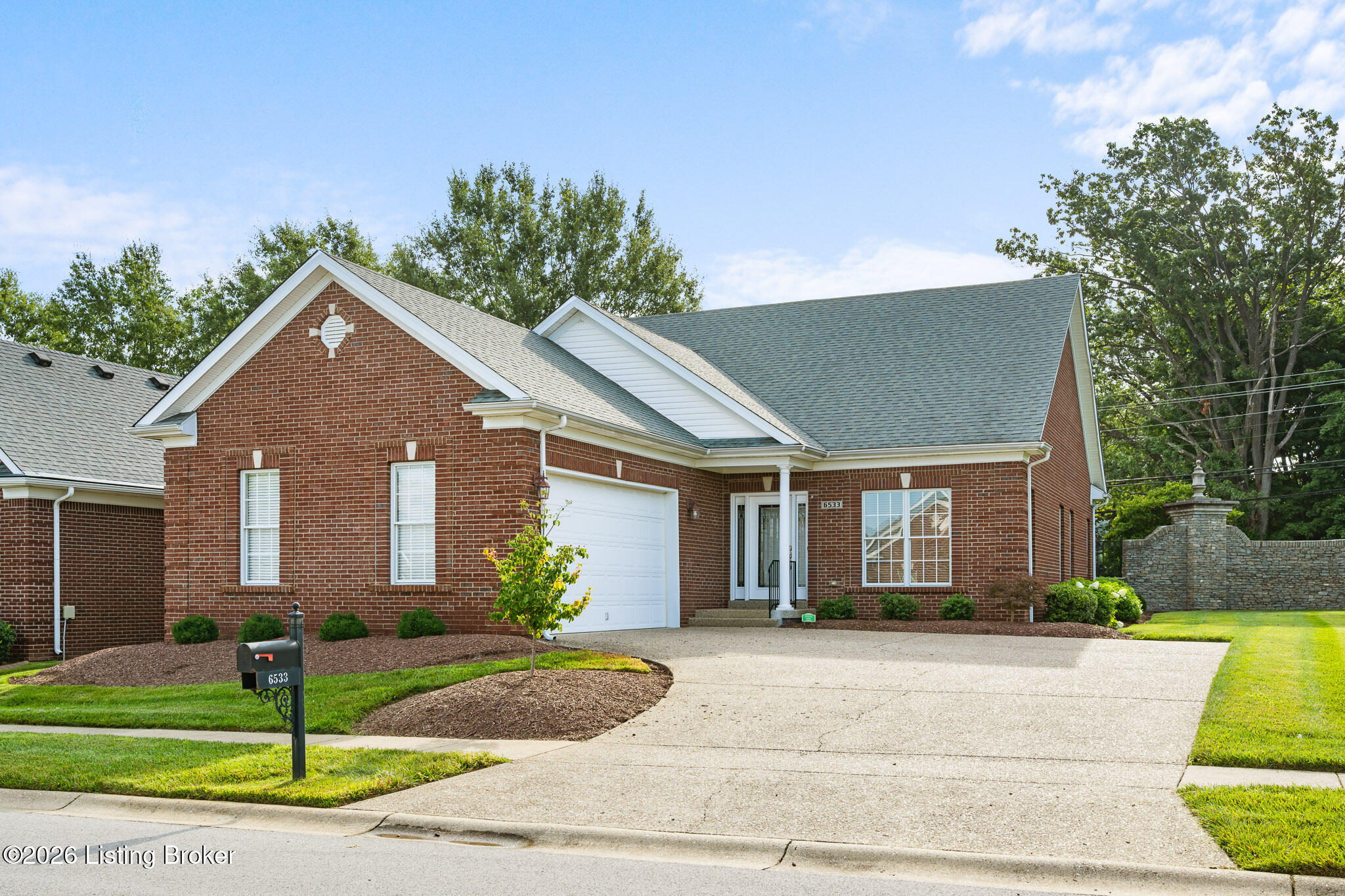 6533 Villa Spring Dr Property Photo 1