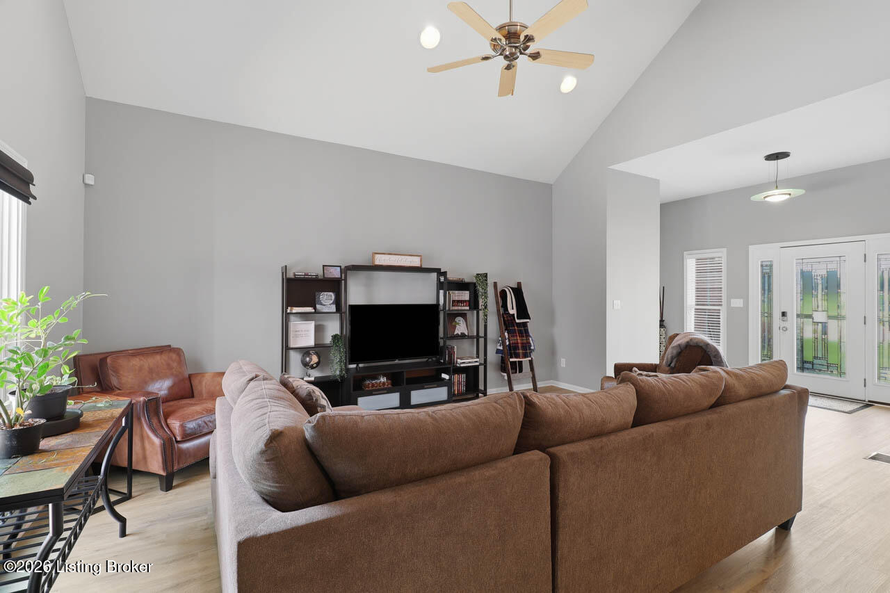 623 Harris Ridge Rd Property Photo 8