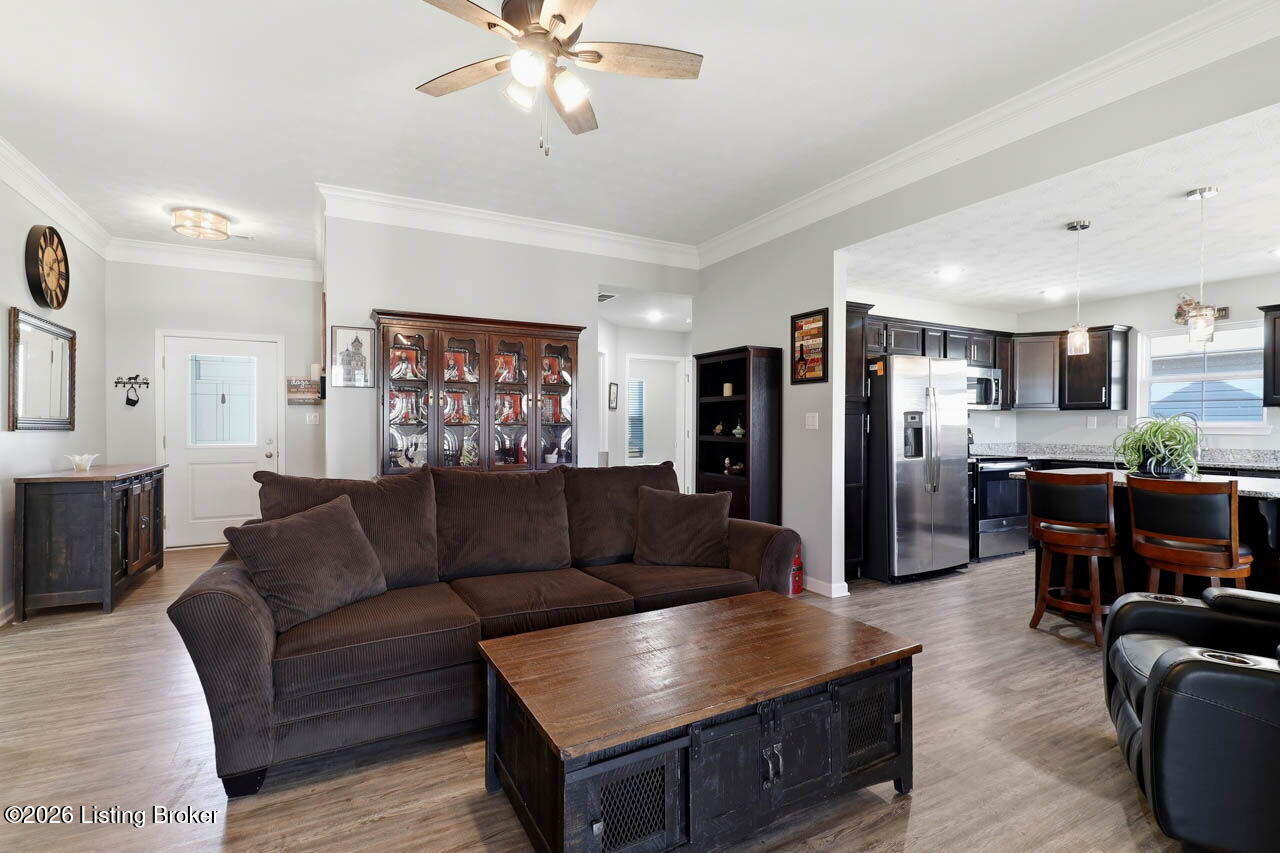 10917 Hidden Trail Ct Property Photo 12