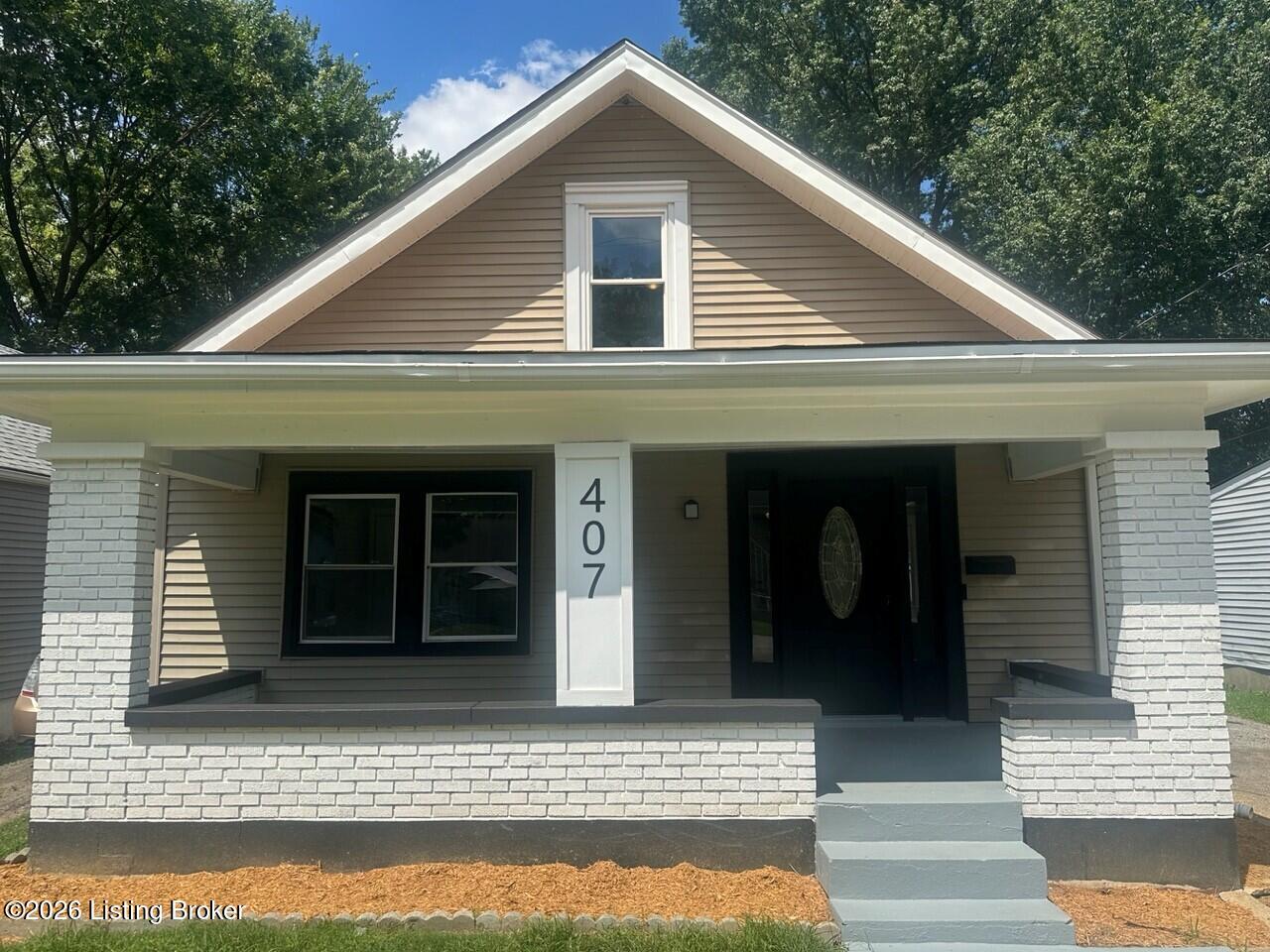 407 Freeman Ave Property Photo 1