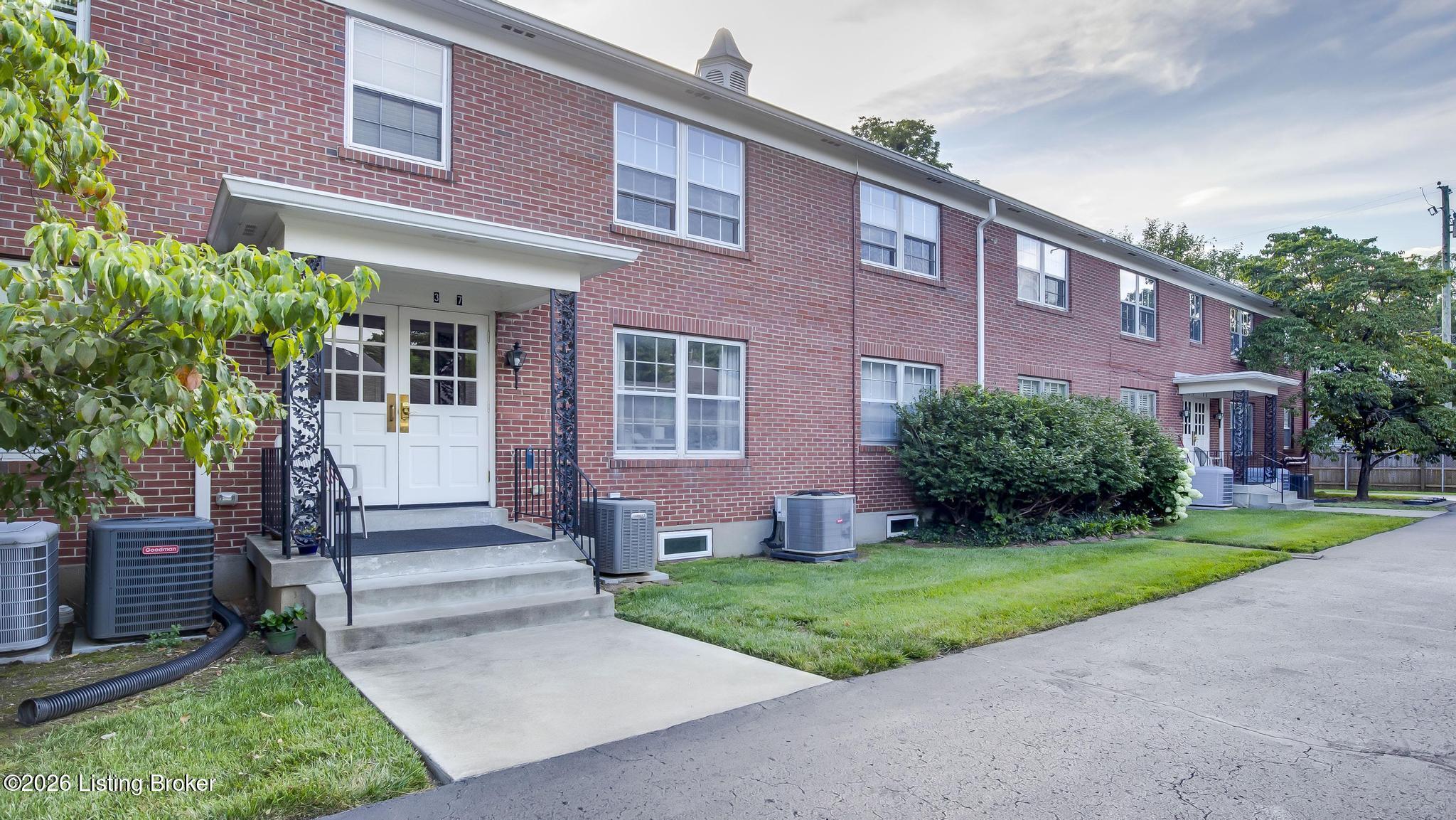 265 Leland Ct Apt 3 Property Photo 60