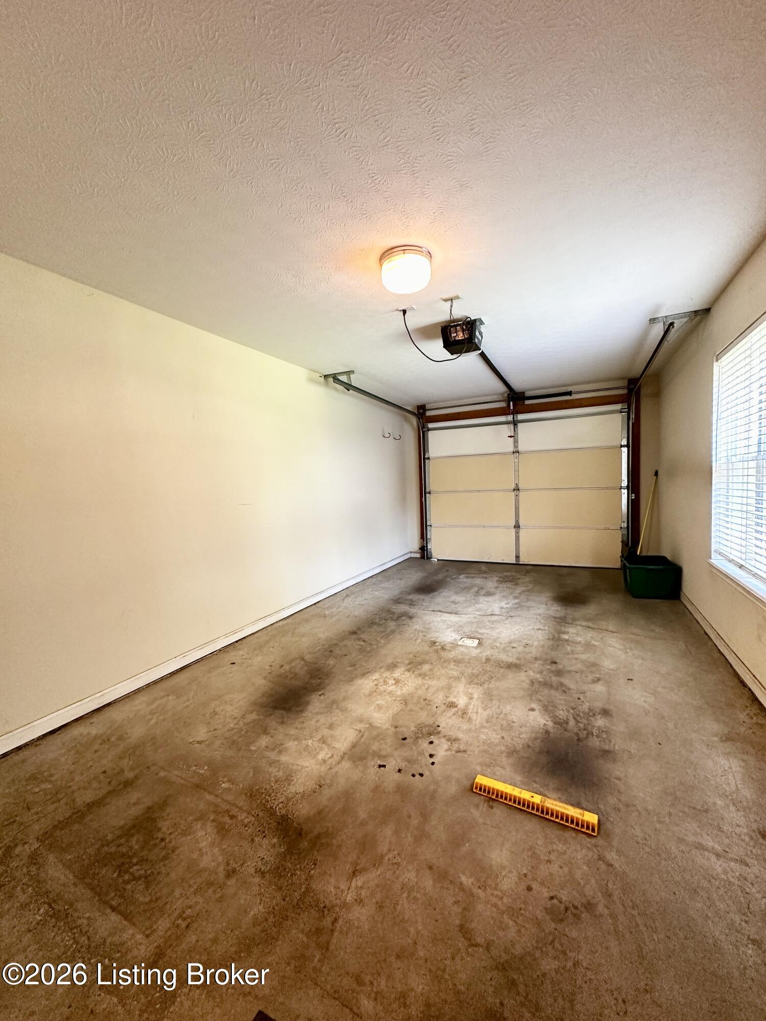 542a Hillcrest Dr Property Photo 14