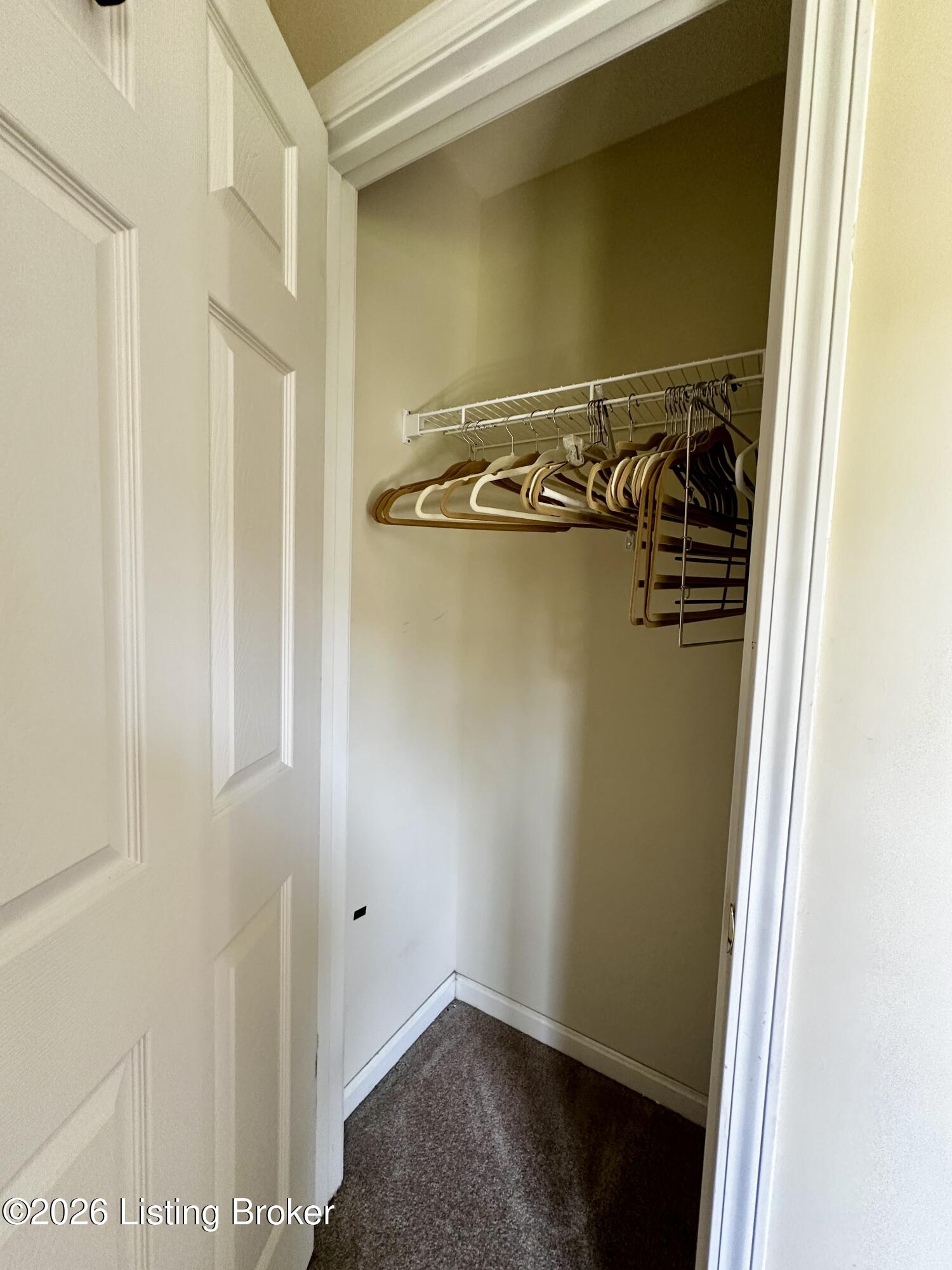 542a Hillcrest Dr Property Photo 22