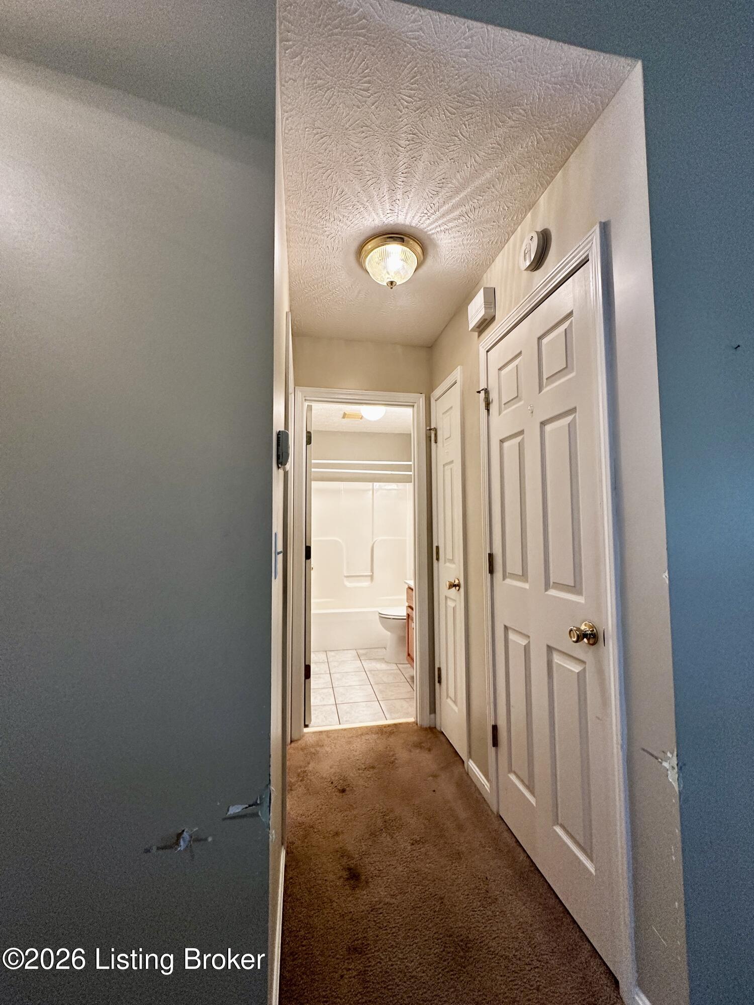 542a Hillcrest Dr Property Photo 37
