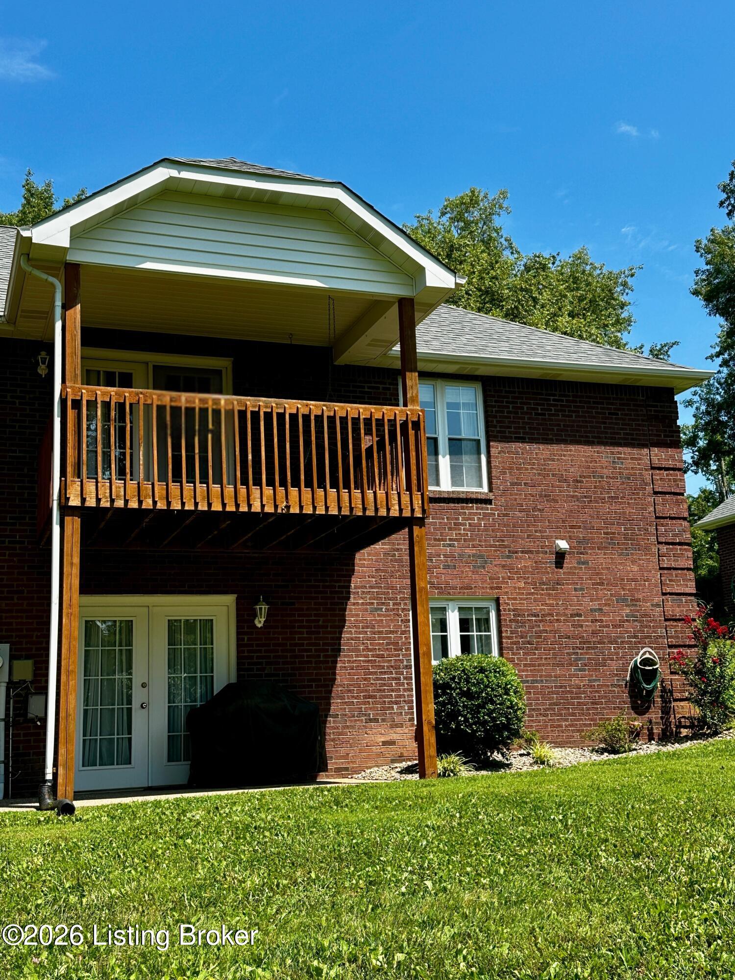 542a Hillcrest Dr Property Photo 38
