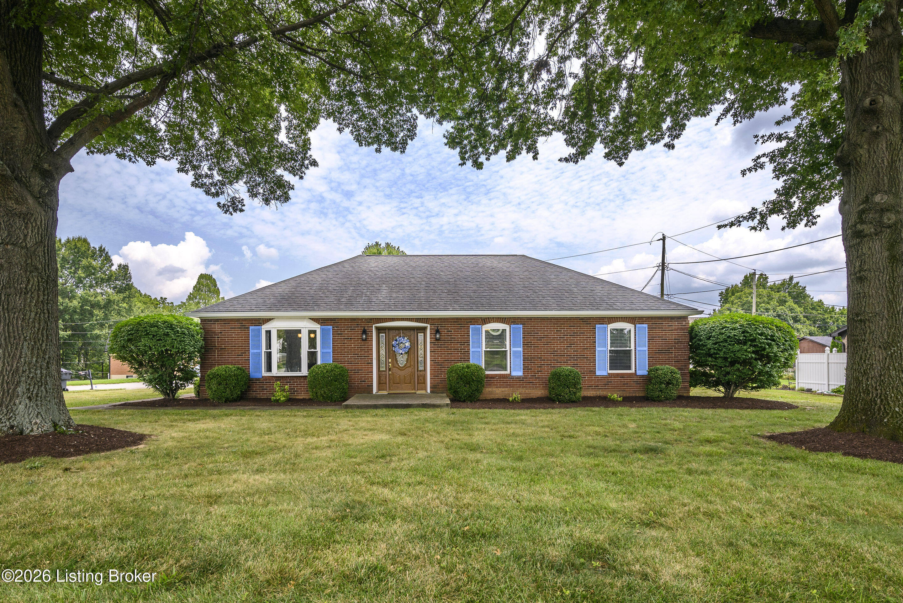 500 Bentbrook Dr Property Photo 1