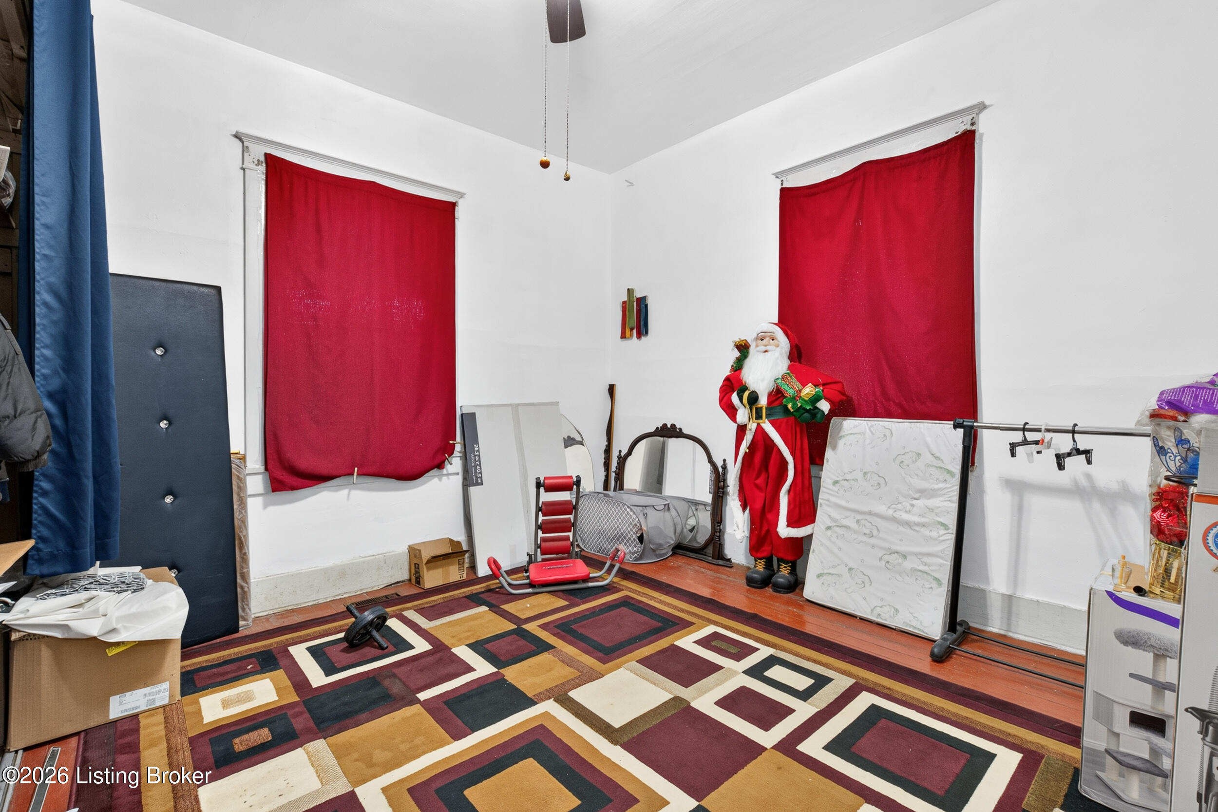 3502 Grand Ave Property Photo 13