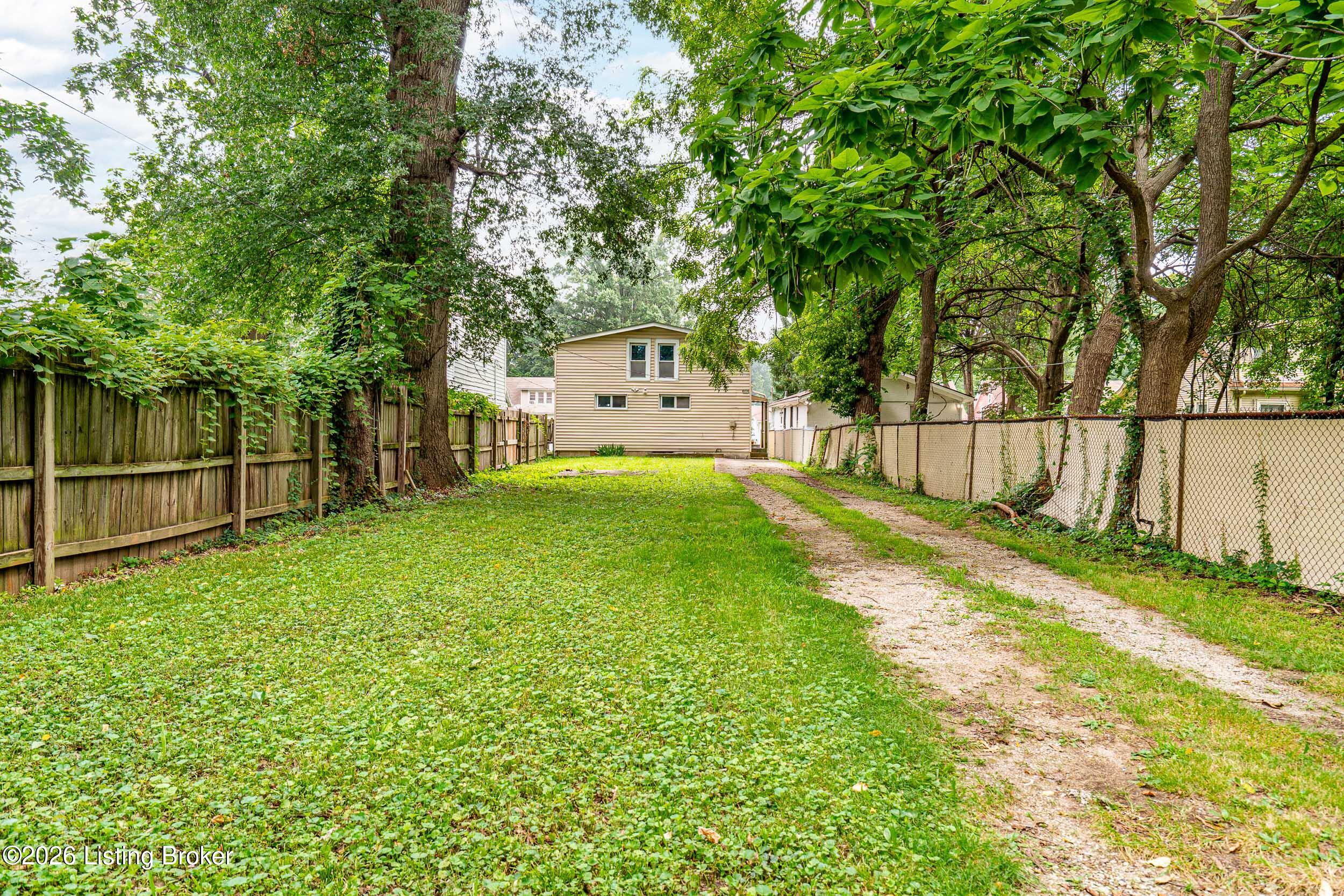 3502 Grand Ave Property Photo 16