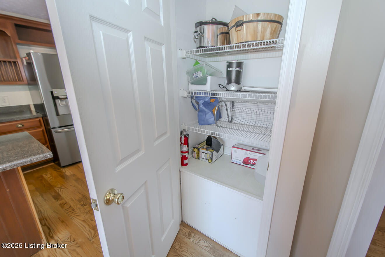1114 Meadowridge Trail Property Photo 11
