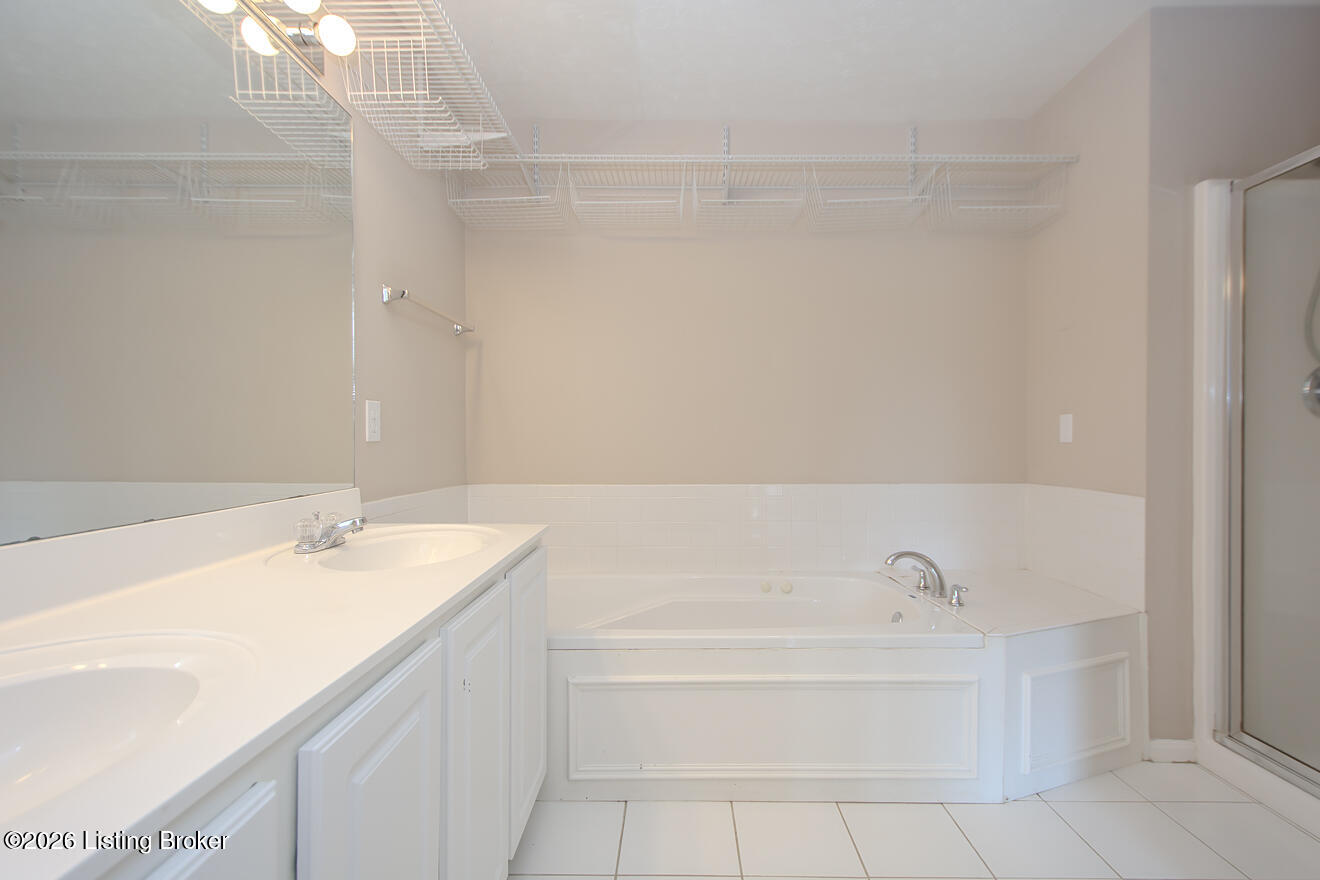 1114 Meadowridge Trail Property Photo 18