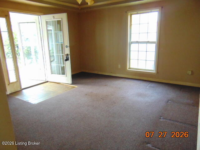 799 Garden Pointe Dr Property Photo 4