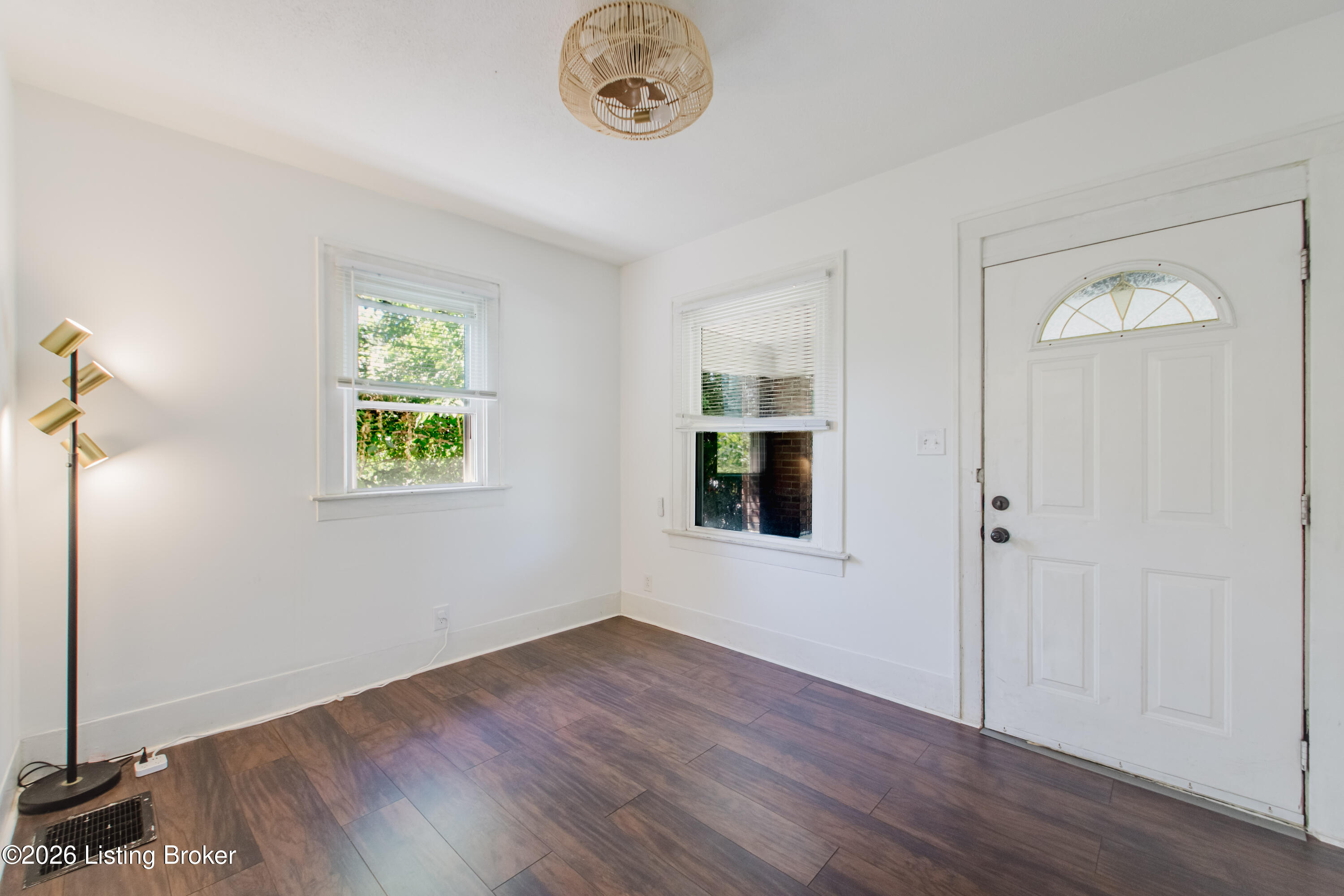 108 Mohawk Ave Property Photo 3