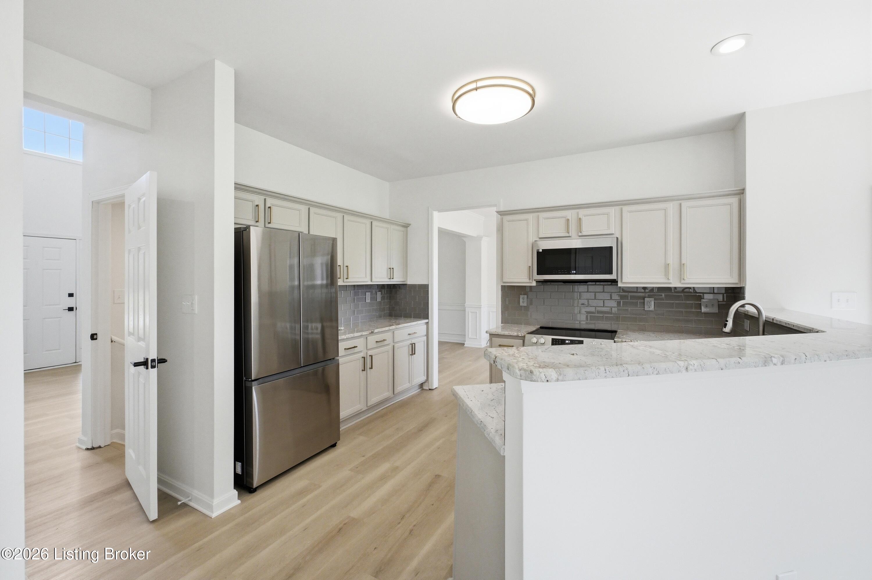 15424 Beckley Hills Dr Property Photo 13