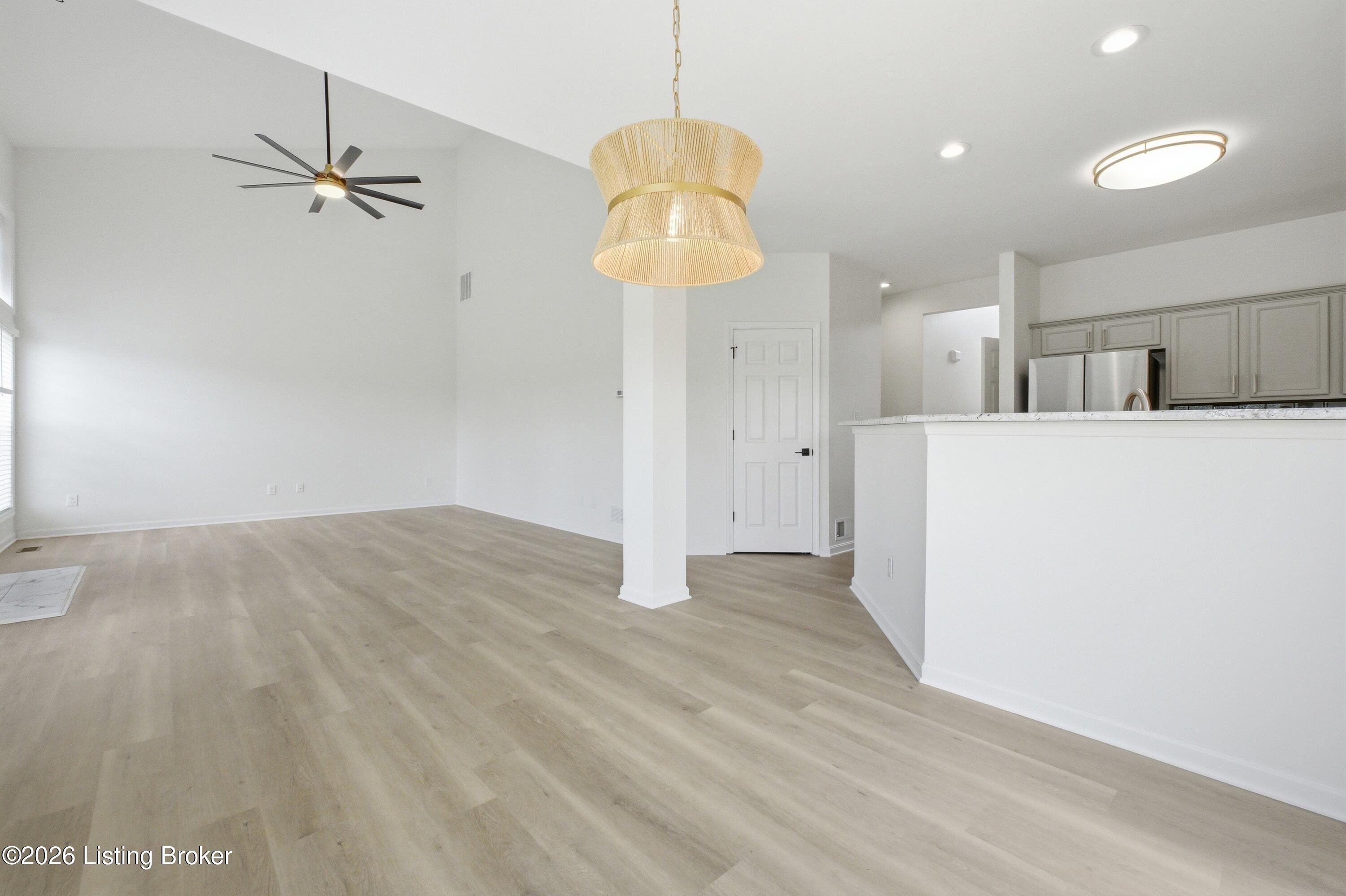 15424 Beckley Hills Dr Property Photo 16