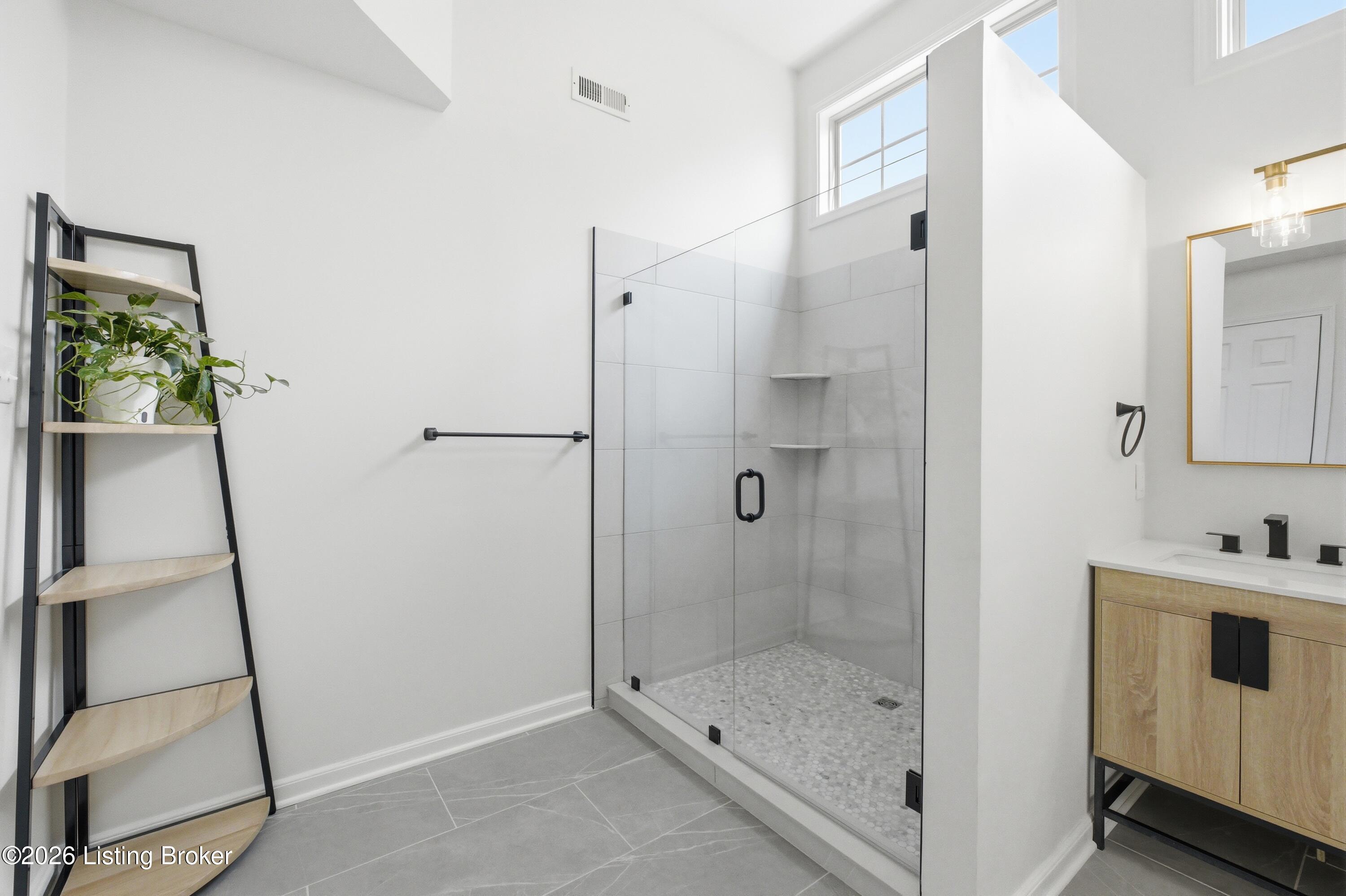 15424 Beckley Hills Dr Property Photo 29