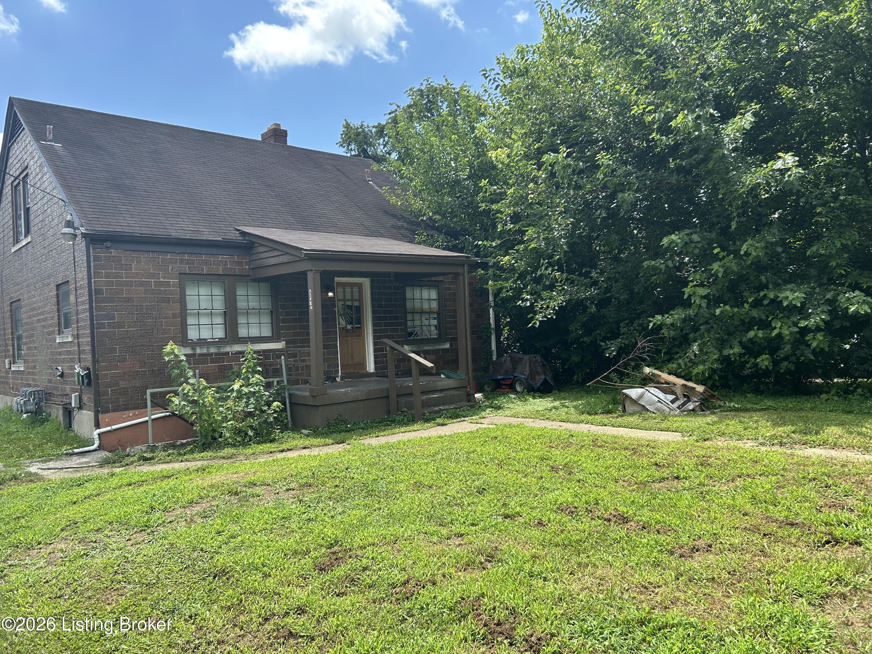 3254 Taylor Blvd Property Photo 9