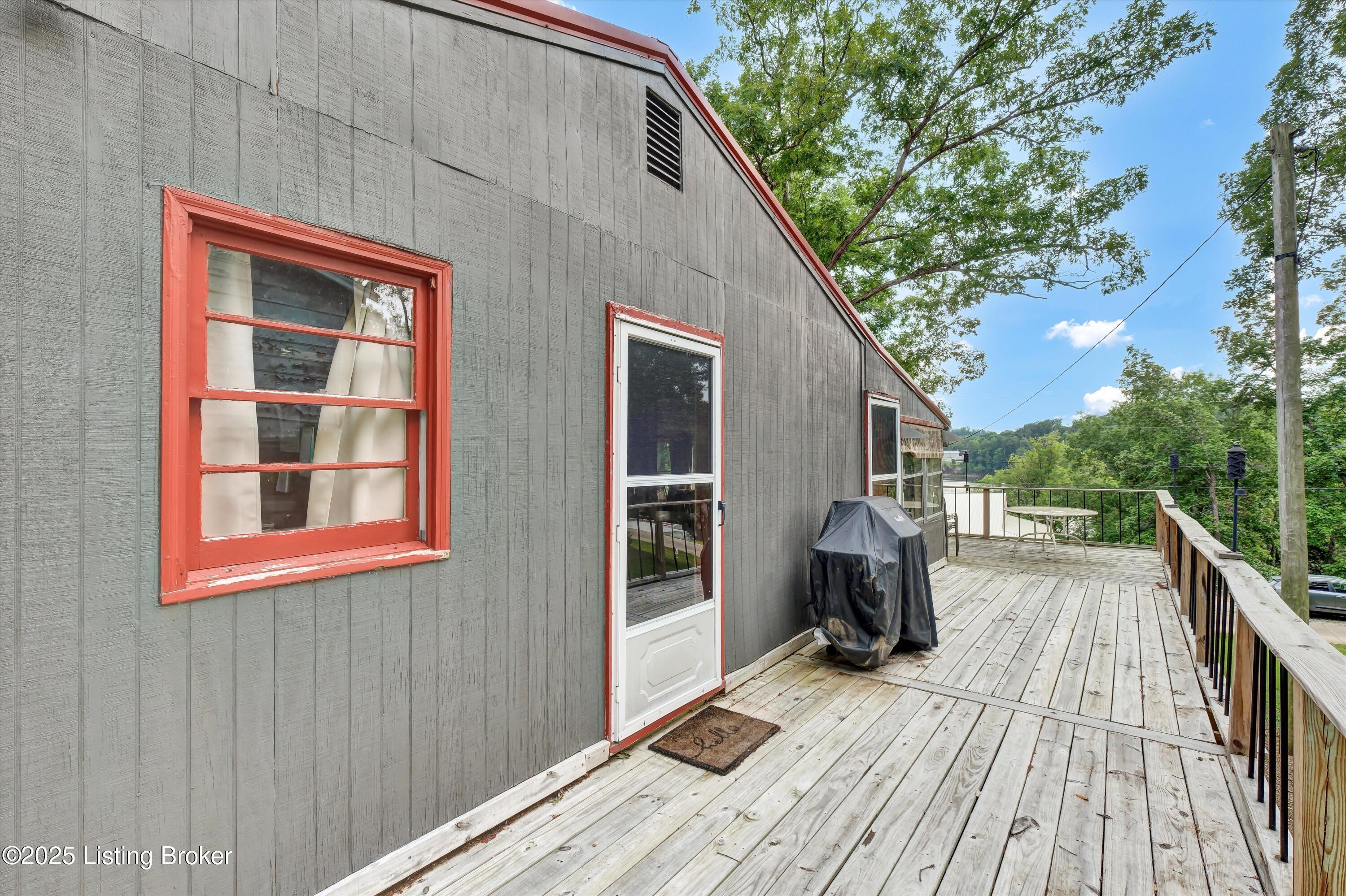 156 Skyline Dr Property Photo 11