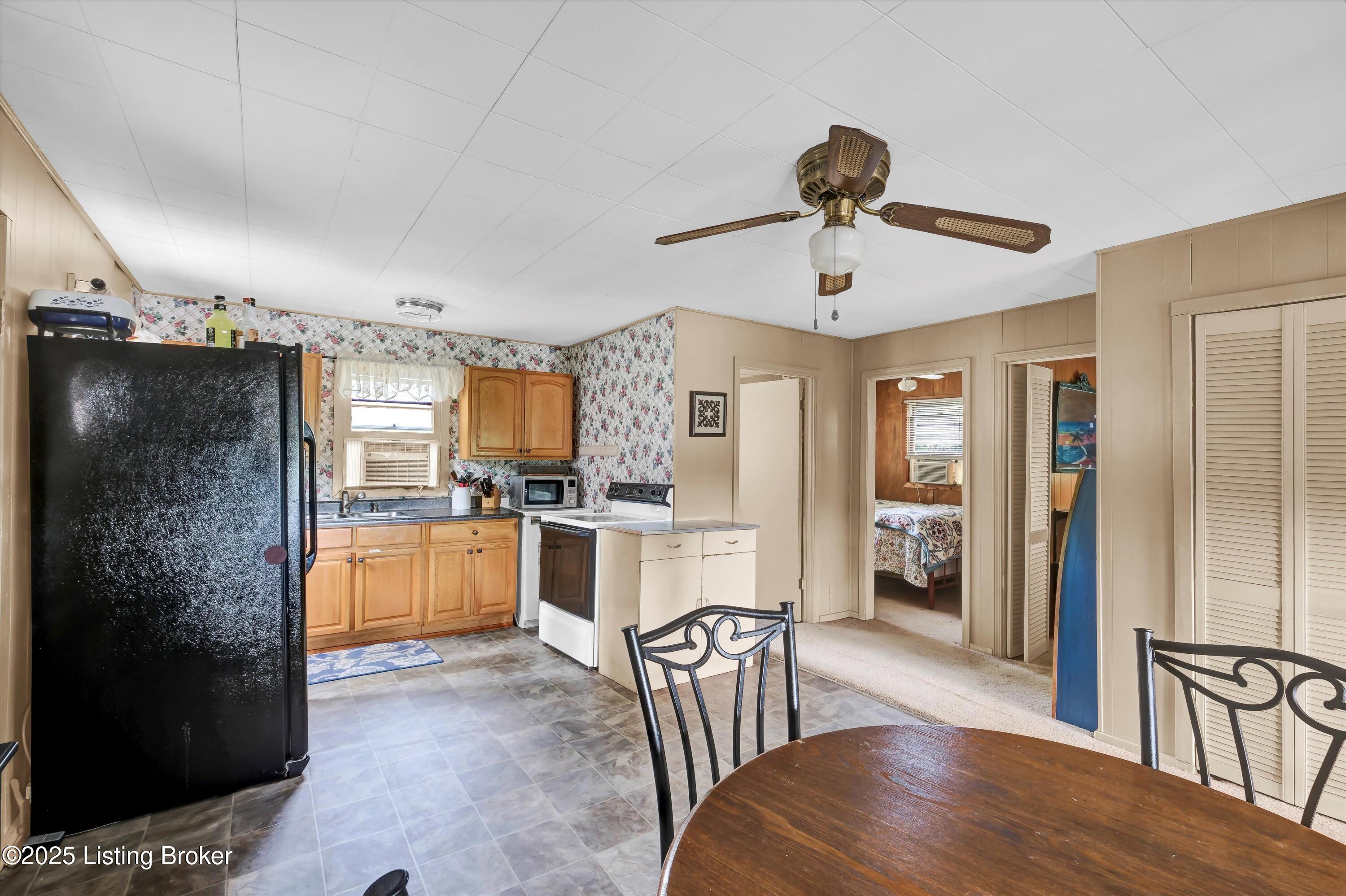 156 Skyline Dr Property Photo 15
