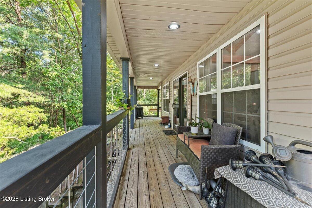 554 Pine Valley Ct Property Photo 31