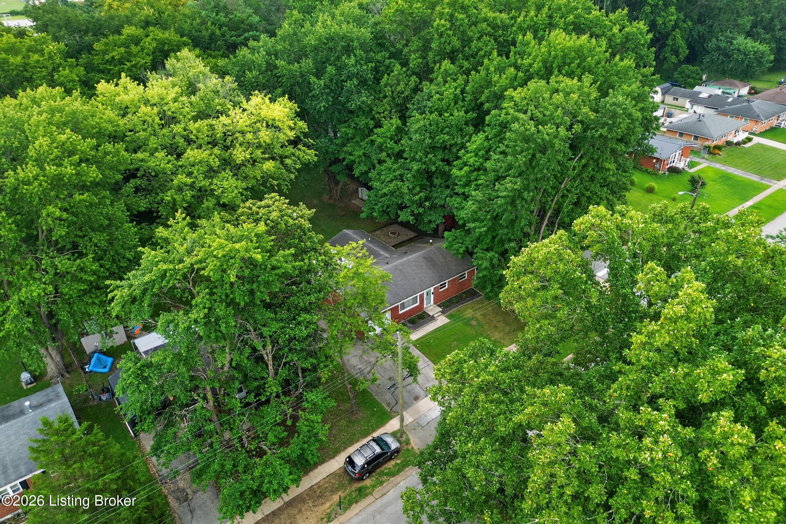 9821 East Ave Property Photo 44
