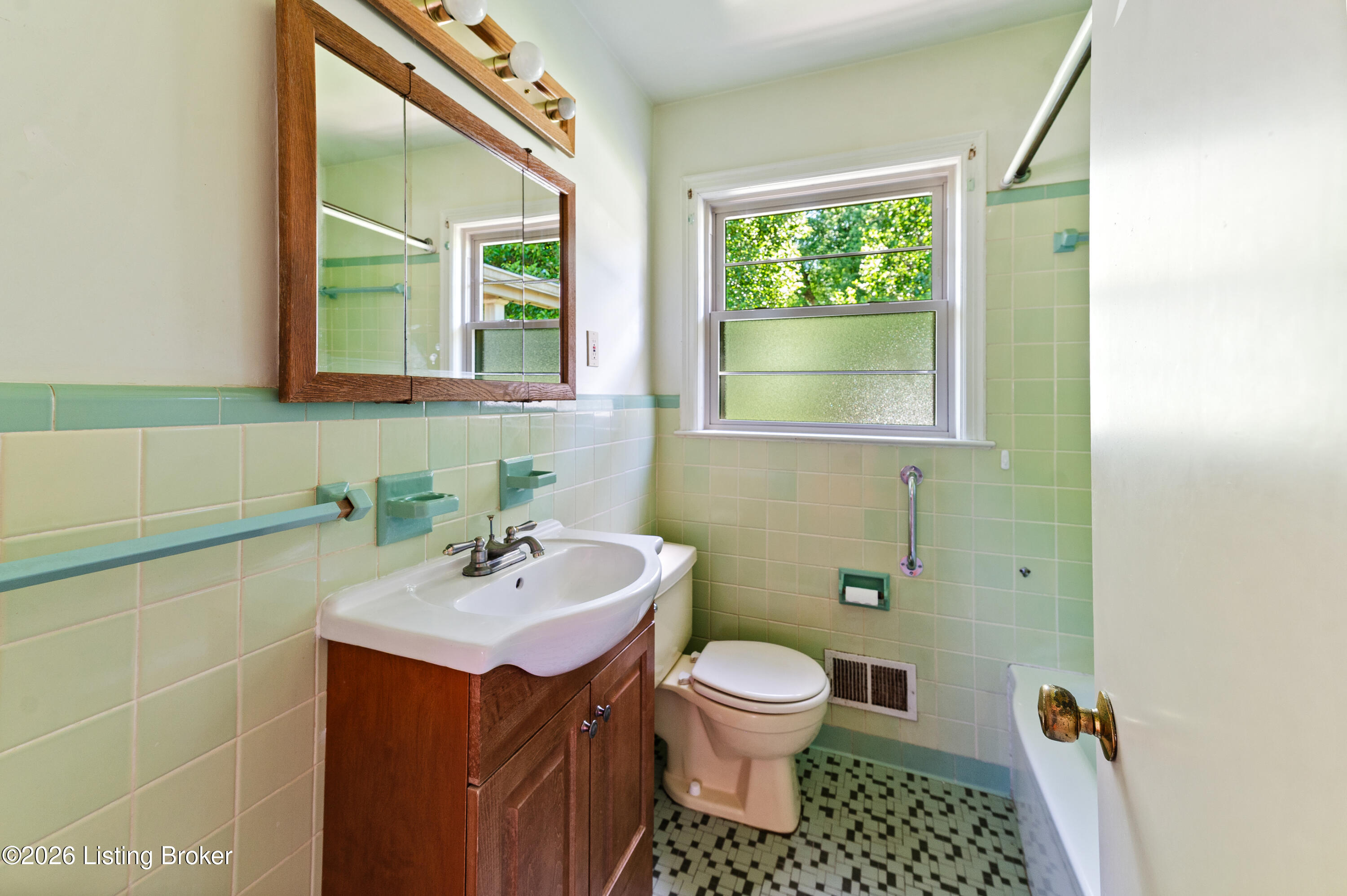 4902 Kay Ave Property Photo 31