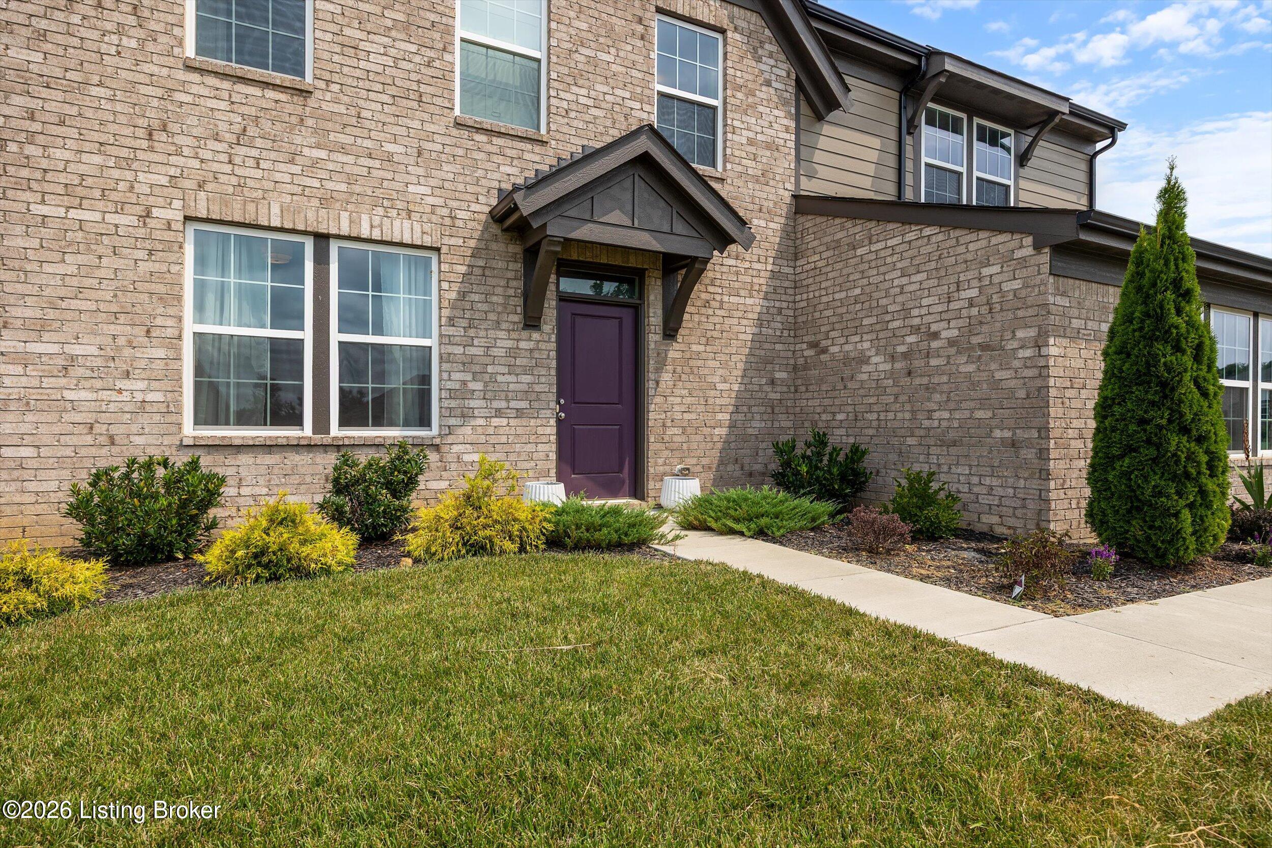 2206 Summit View Ct Property Photo 4
