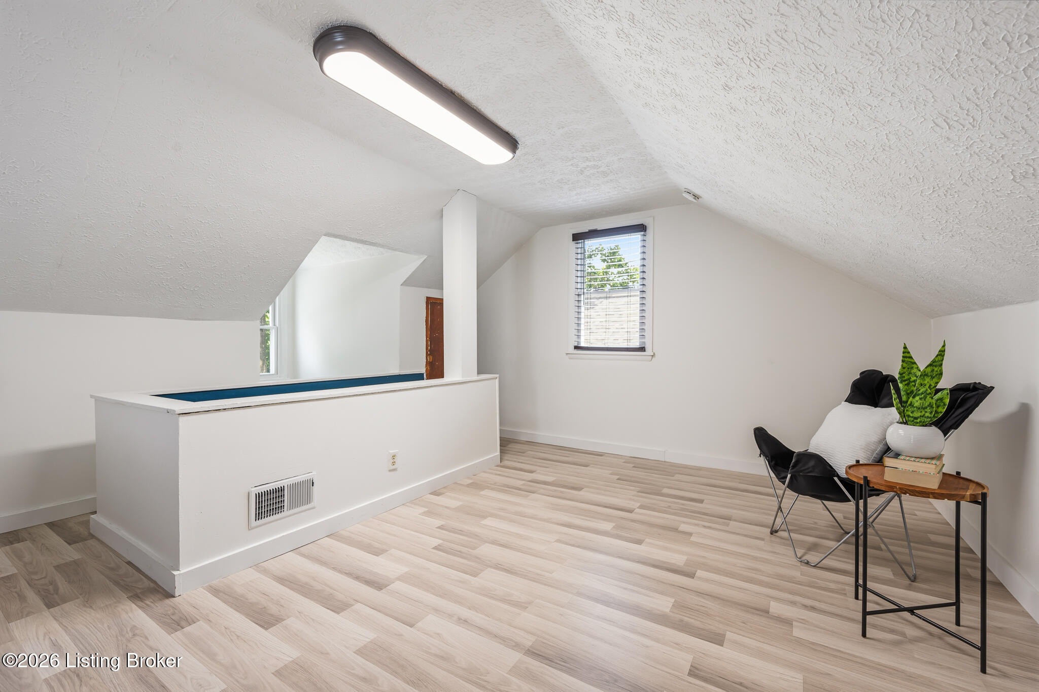 1022 Walter Ave Property Photo 24