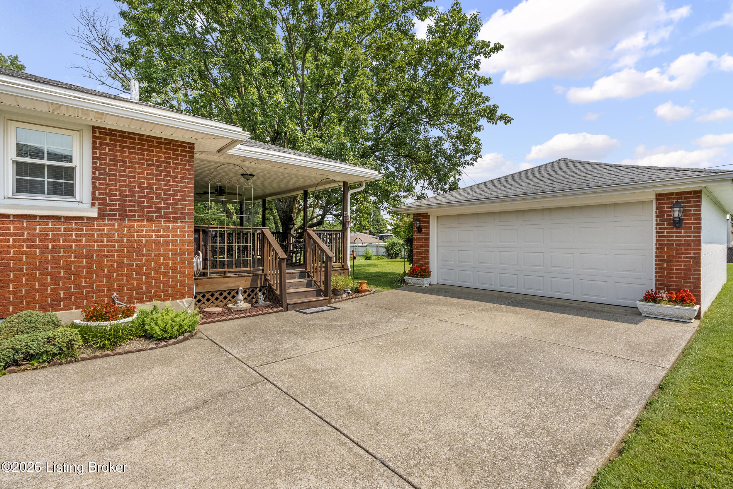 8605 Smithton Rd Property Photo 37