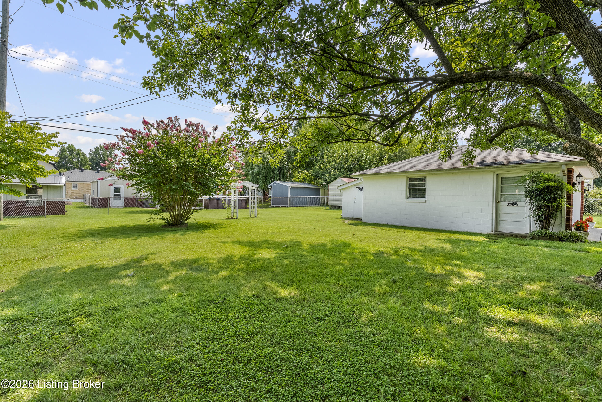 8605 Smithton Rd Property Photo 38