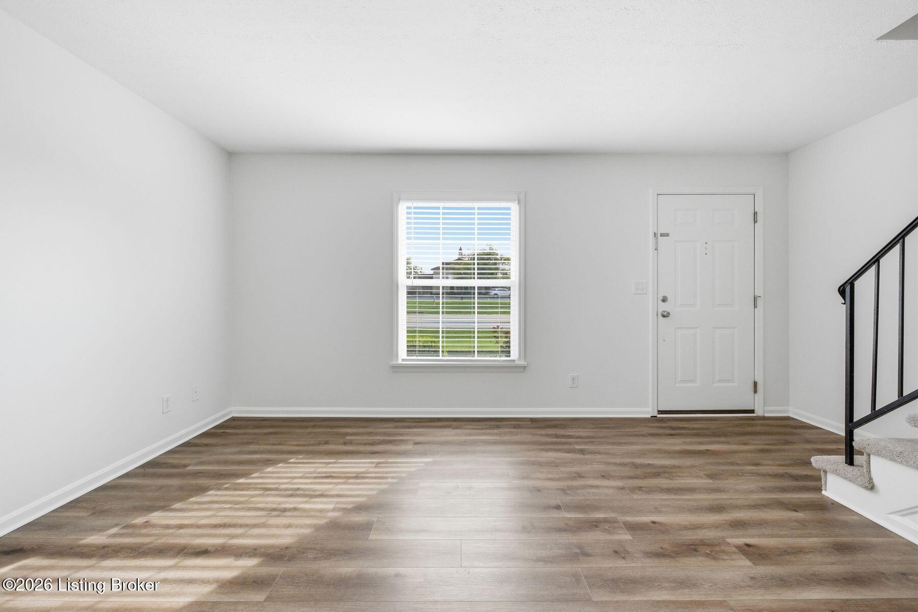 1366 Herr Ln Property Photo 5