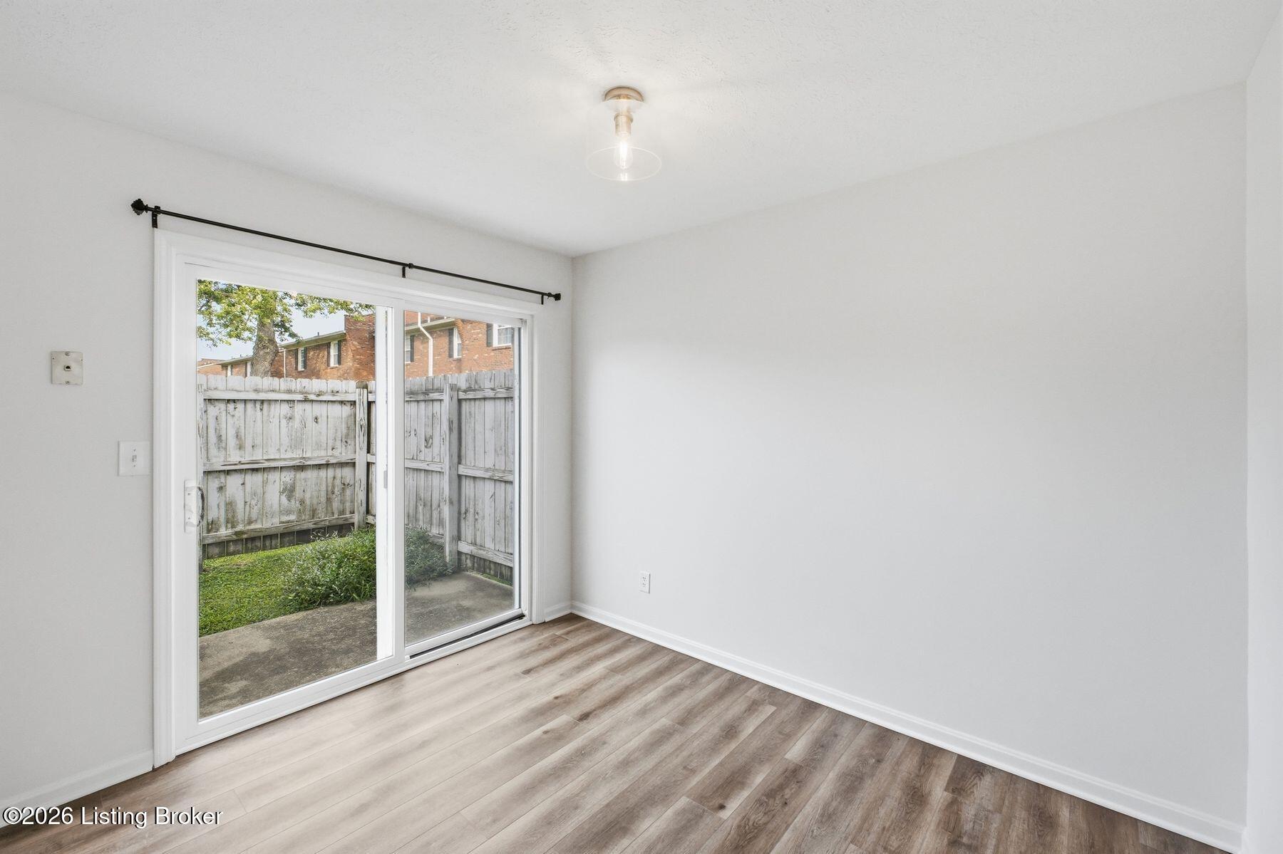 1366 Herr Ln Property Photo 10