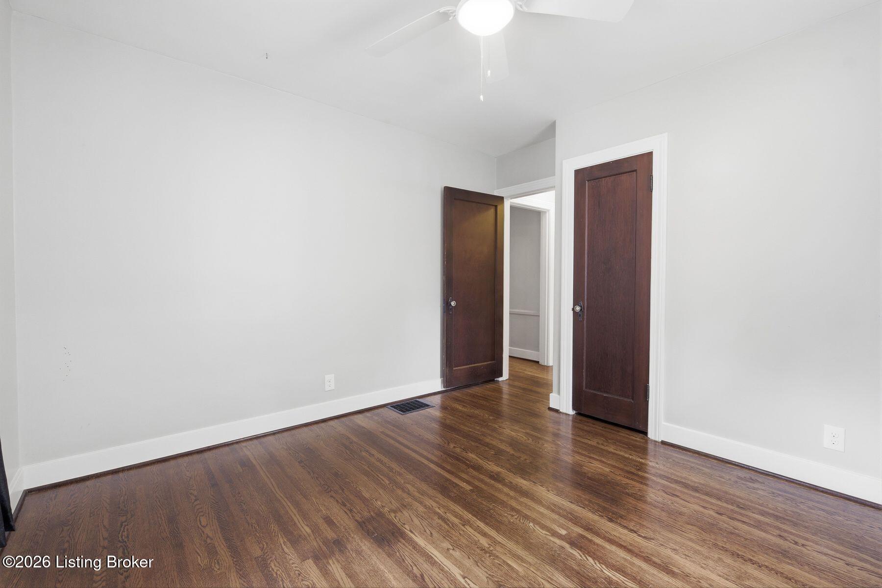2543 Ridgewood Ave Property Photo 12