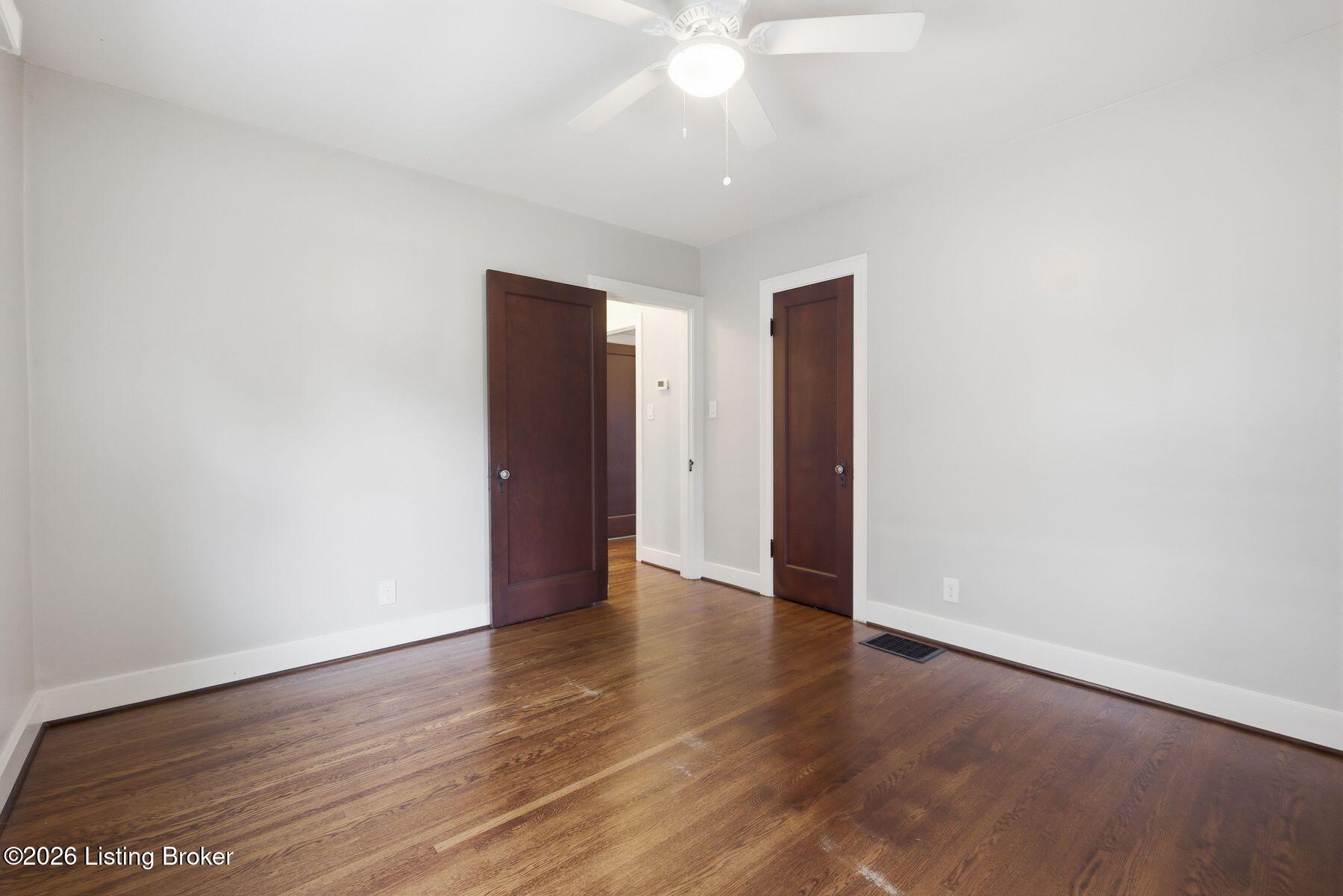 2543 Ridgewood Ave Property Photo 15