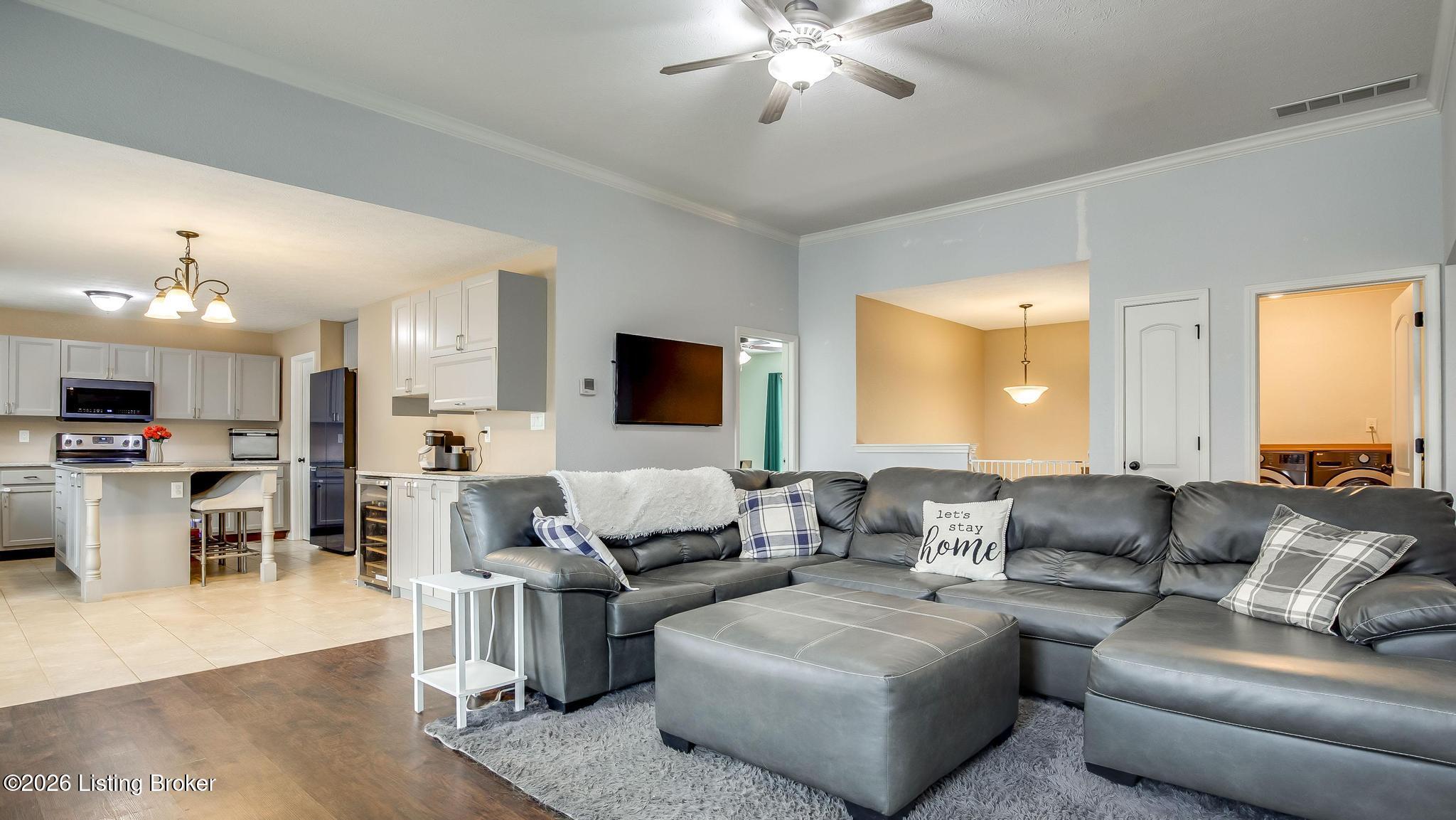 11109 Pebble Trace Property Photo 4