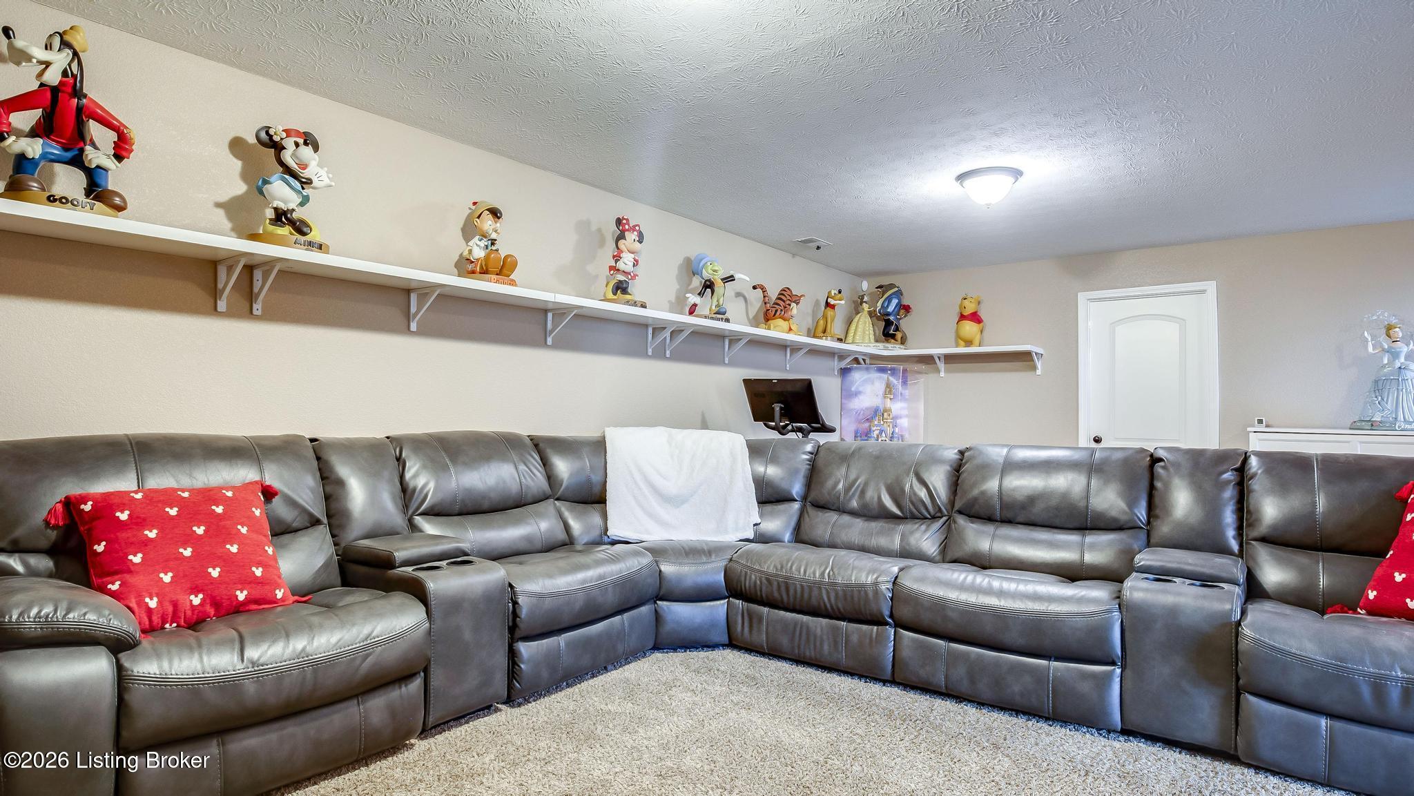 11109 Pebble Trace Property Photo 27