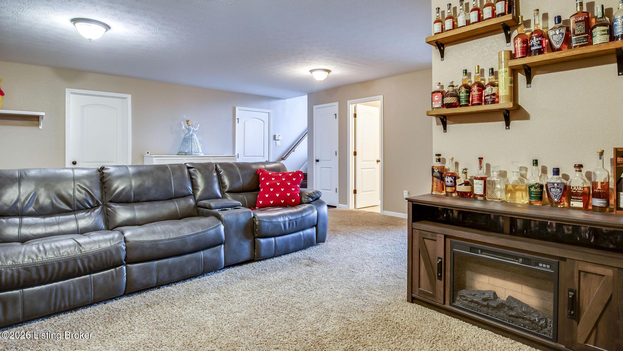 11109 Pebble Trace Property Photo 28