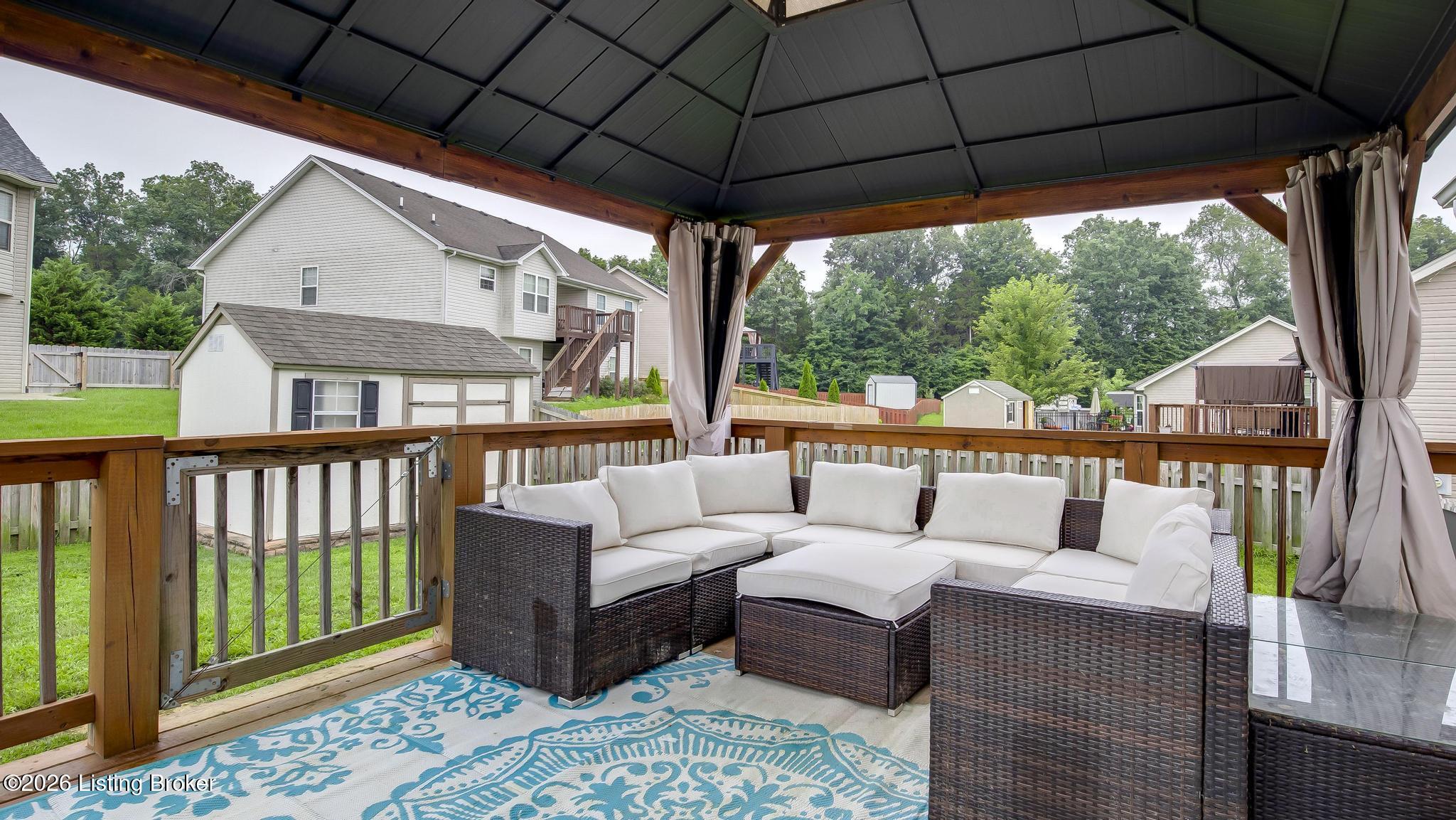 11109 Pebble Trace Property Photo 46