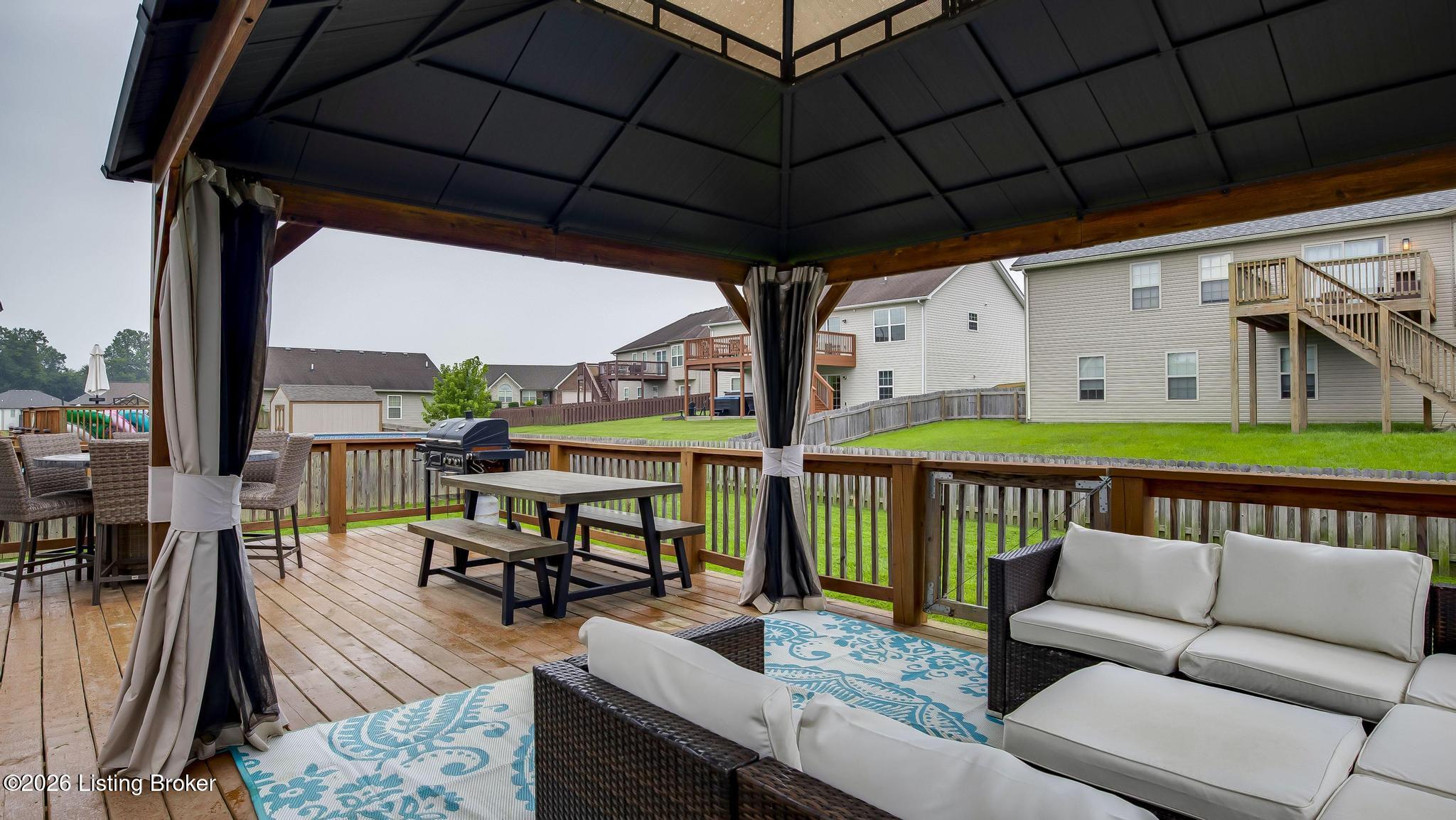11109 Pebble Trace Property Photo 49