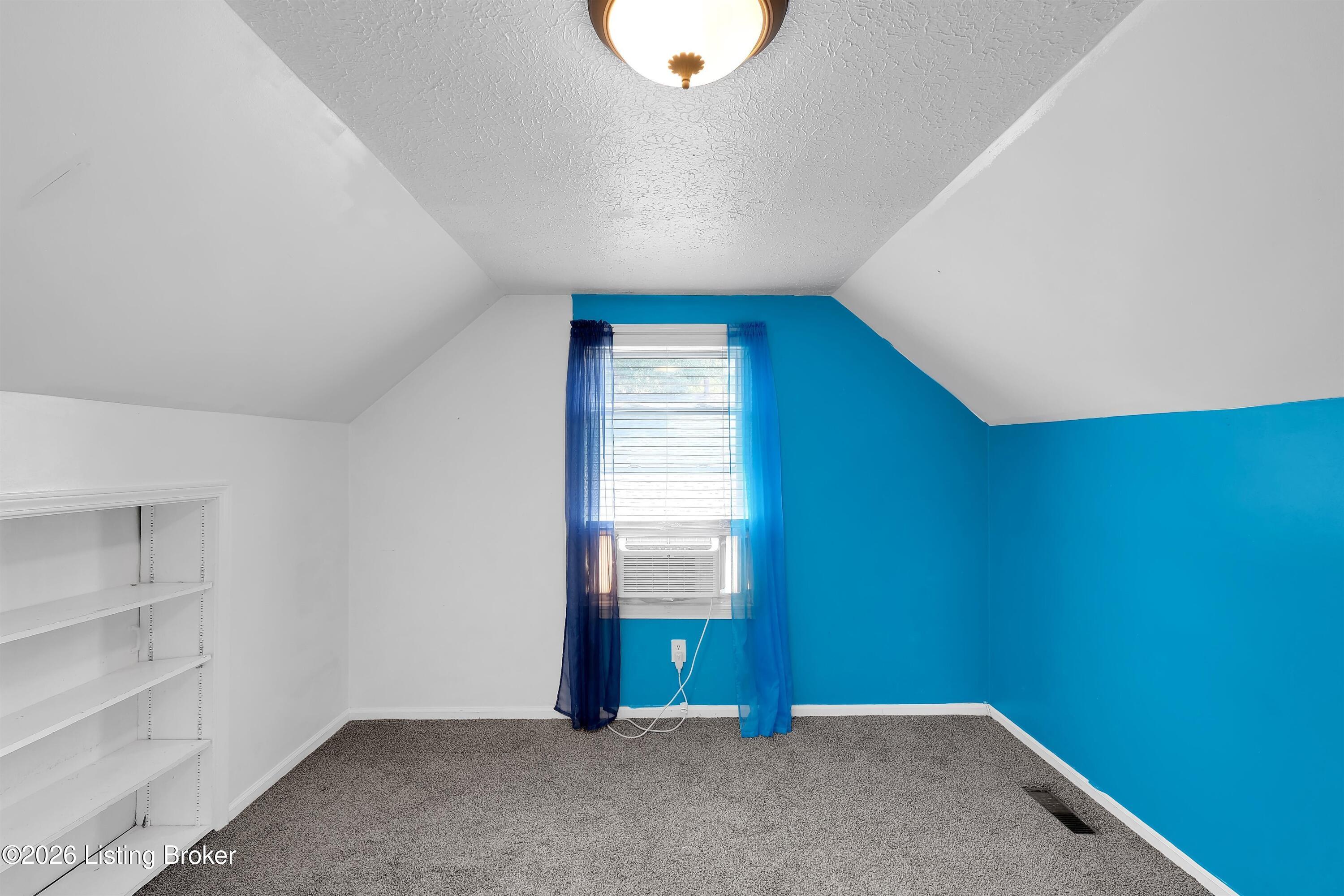 3800 Hillcross Dr Property Photo 28