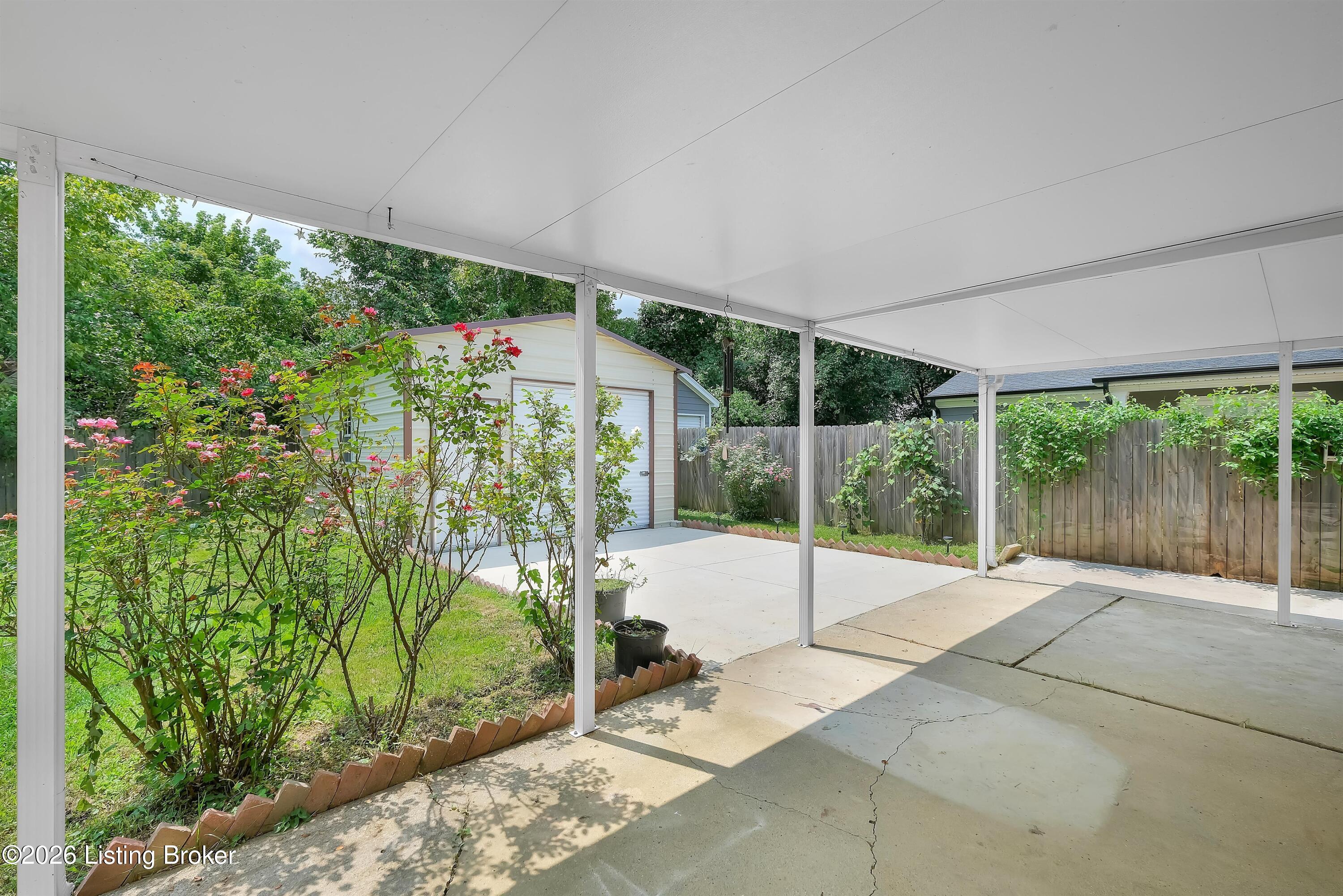 3800 Hillcross Dr Property Photo 32