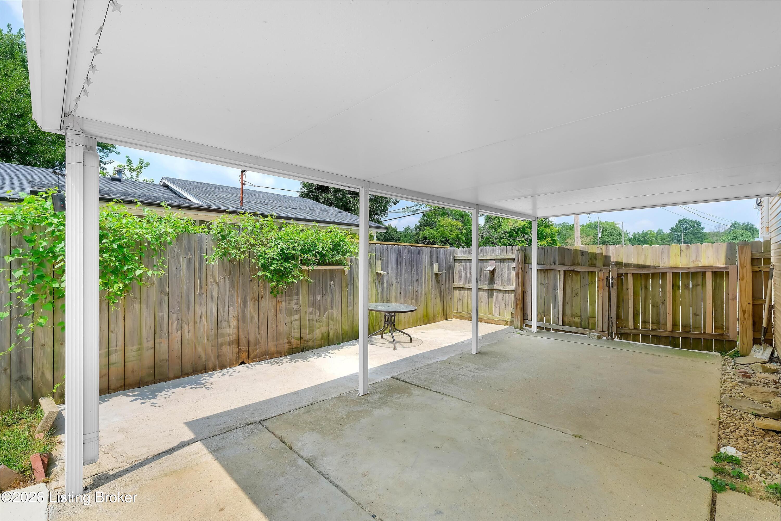 3800 Hillcross Dr Property Photo 33