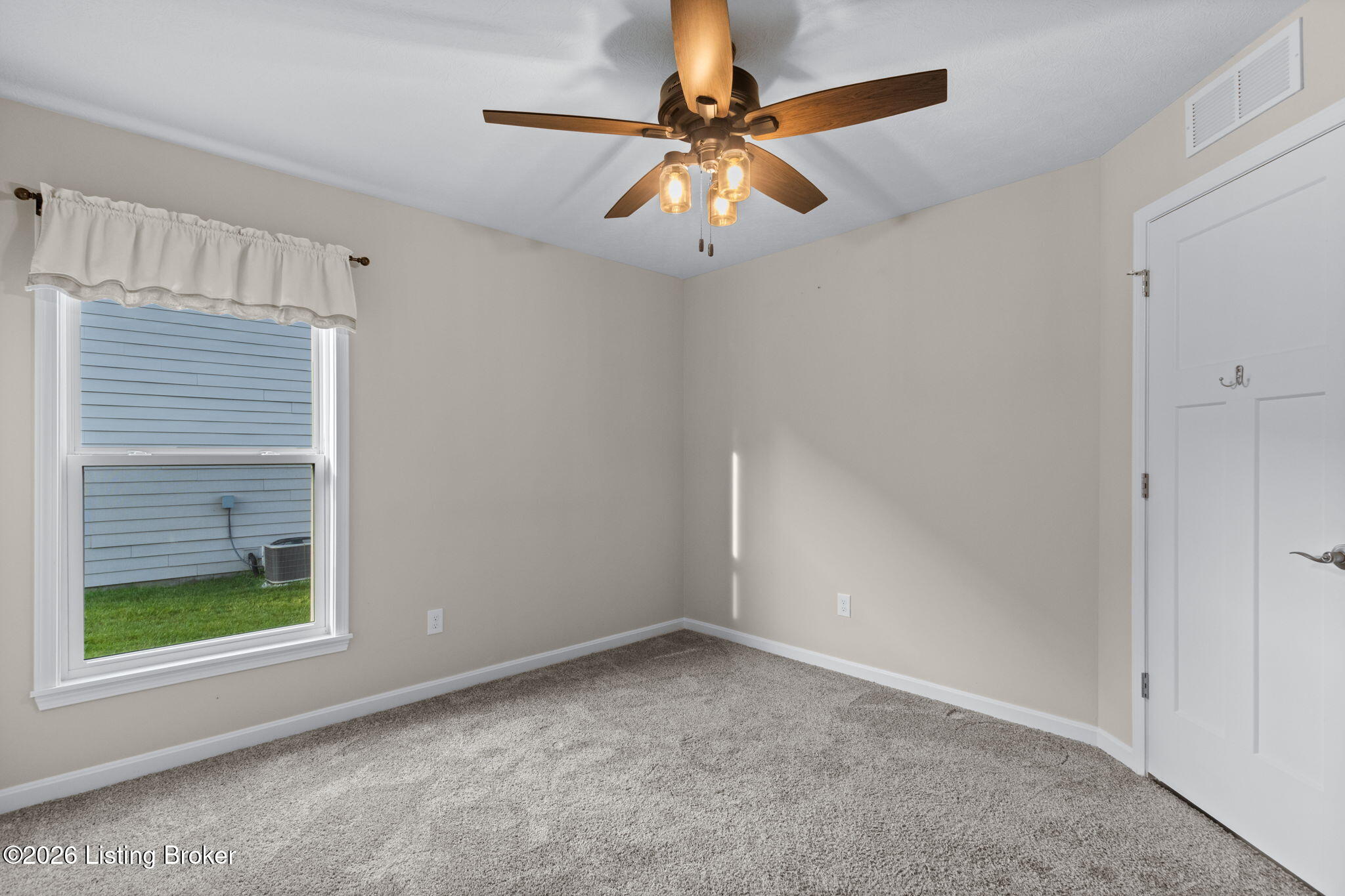 367 Copper Creek Dr Property Photo 24
