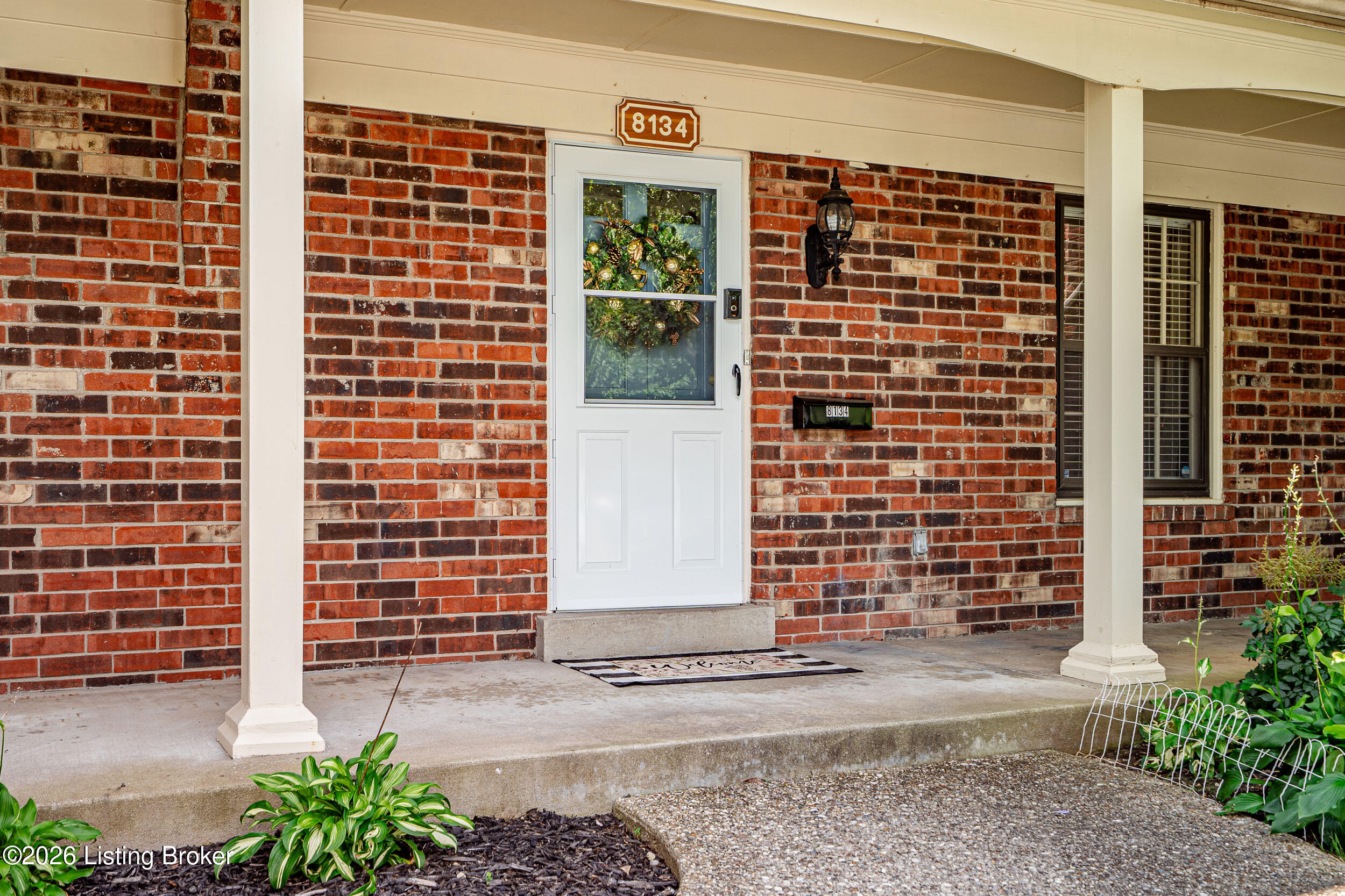 8134 Lake Terrace Property Photo 3