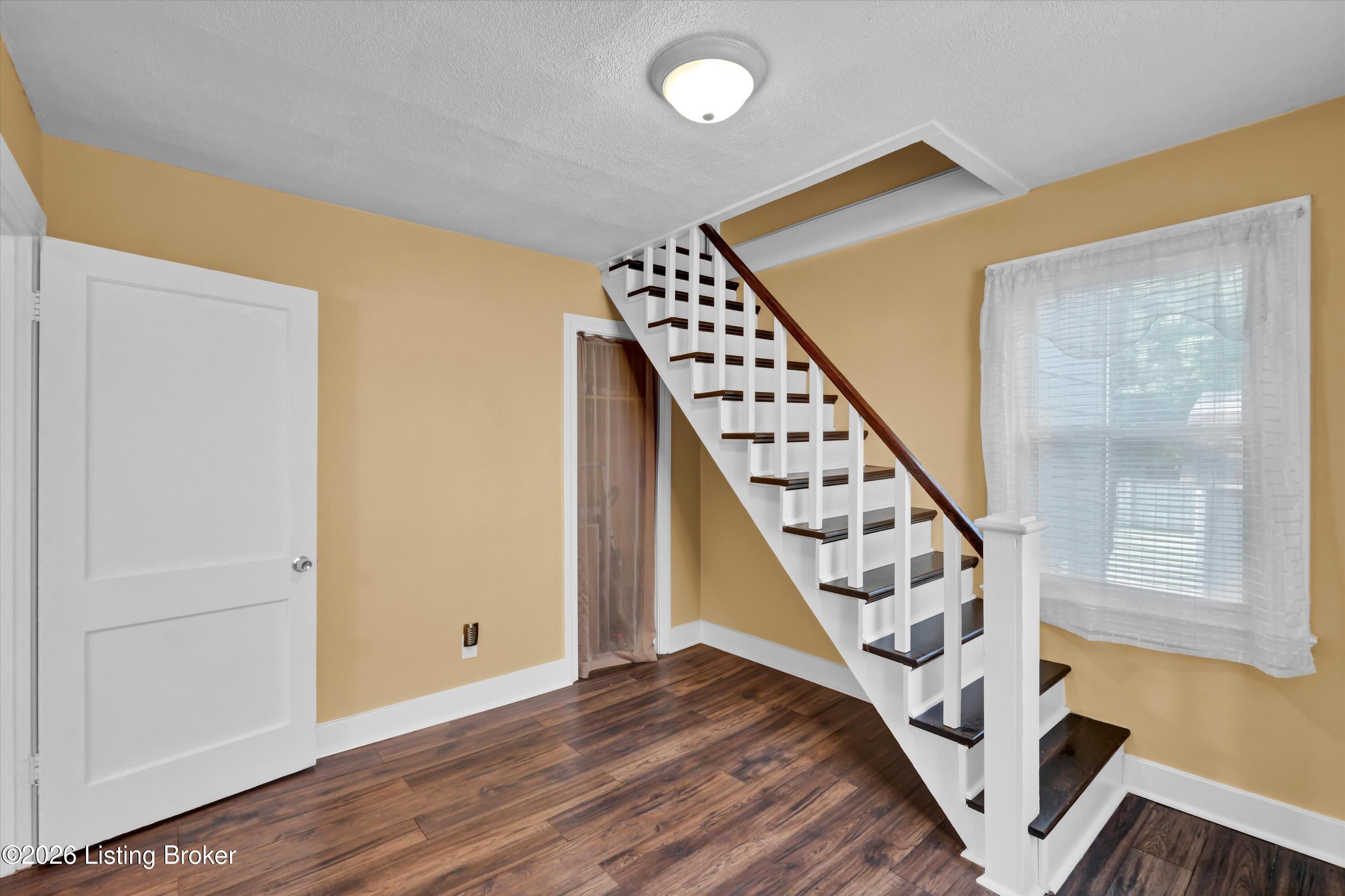 722 Brentwood Ave Property Photo 26