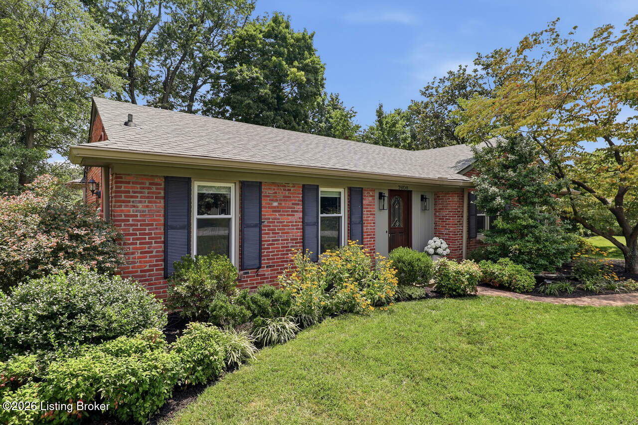 7608 Springvale Dr Property Photo 3