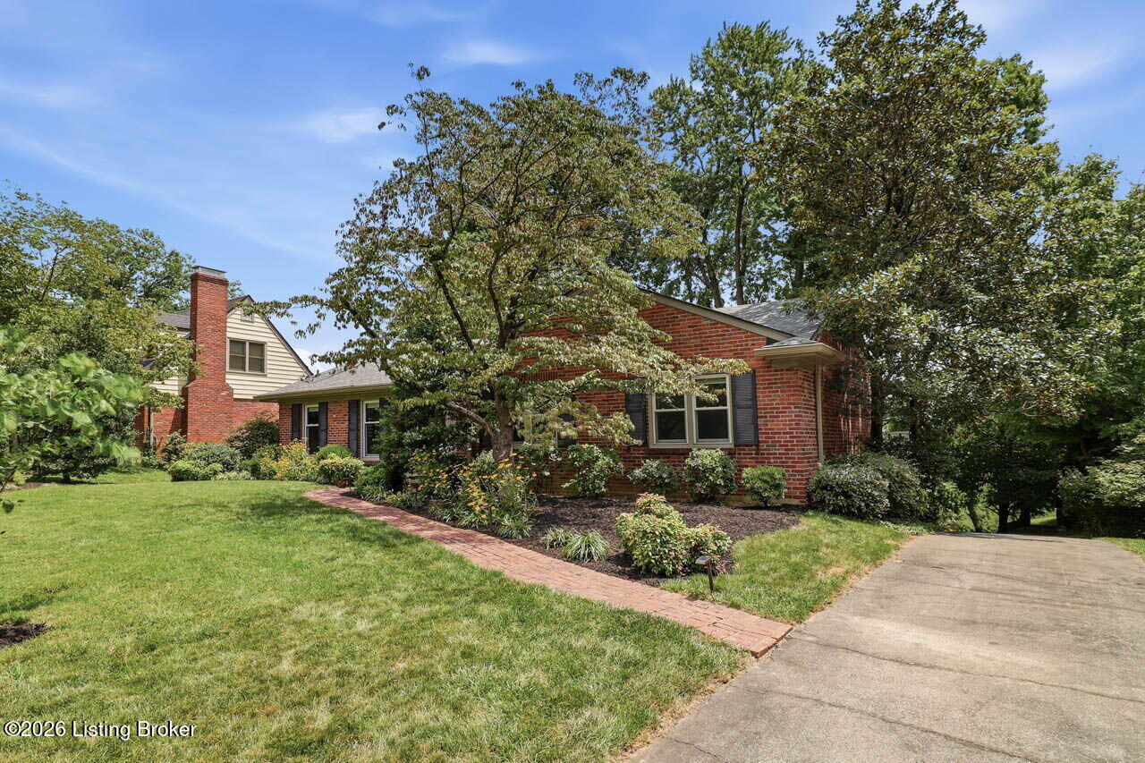 7608 Springvale Dr Property Photo 4