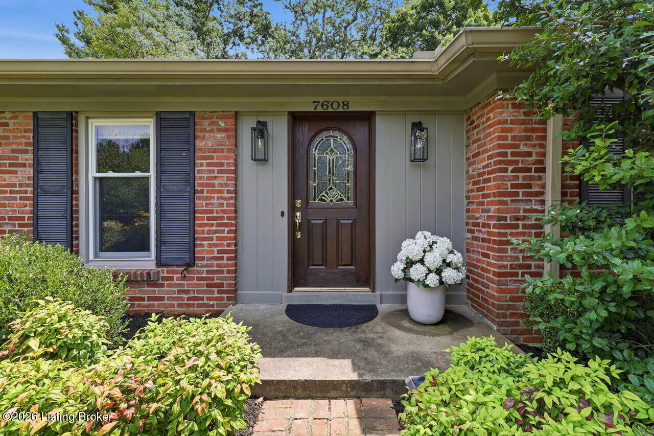 7608 Springvale Dr Property Photo 6