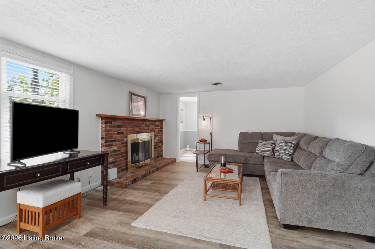 7608 Springvale Dr Property Photo 35