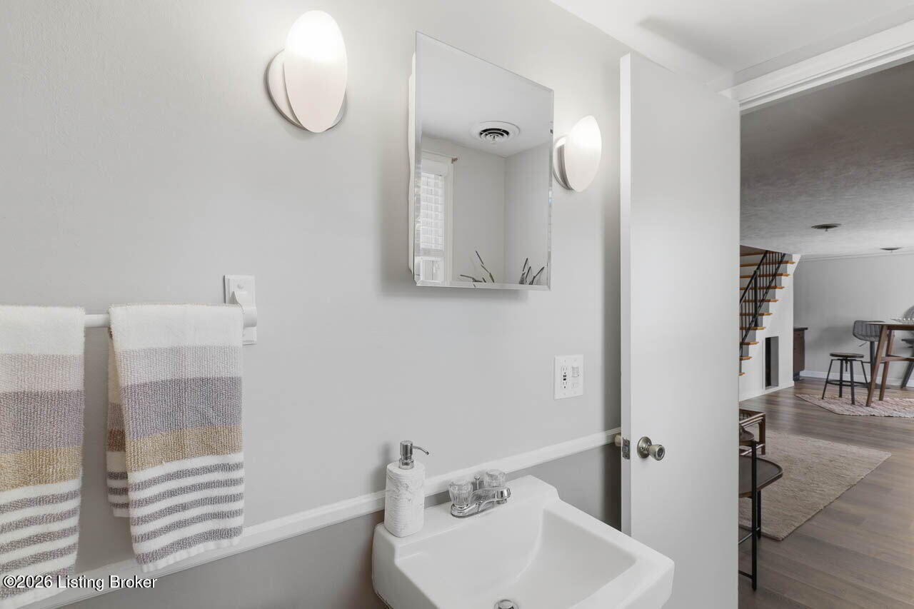7608 Springvale Dr Property Photo 43